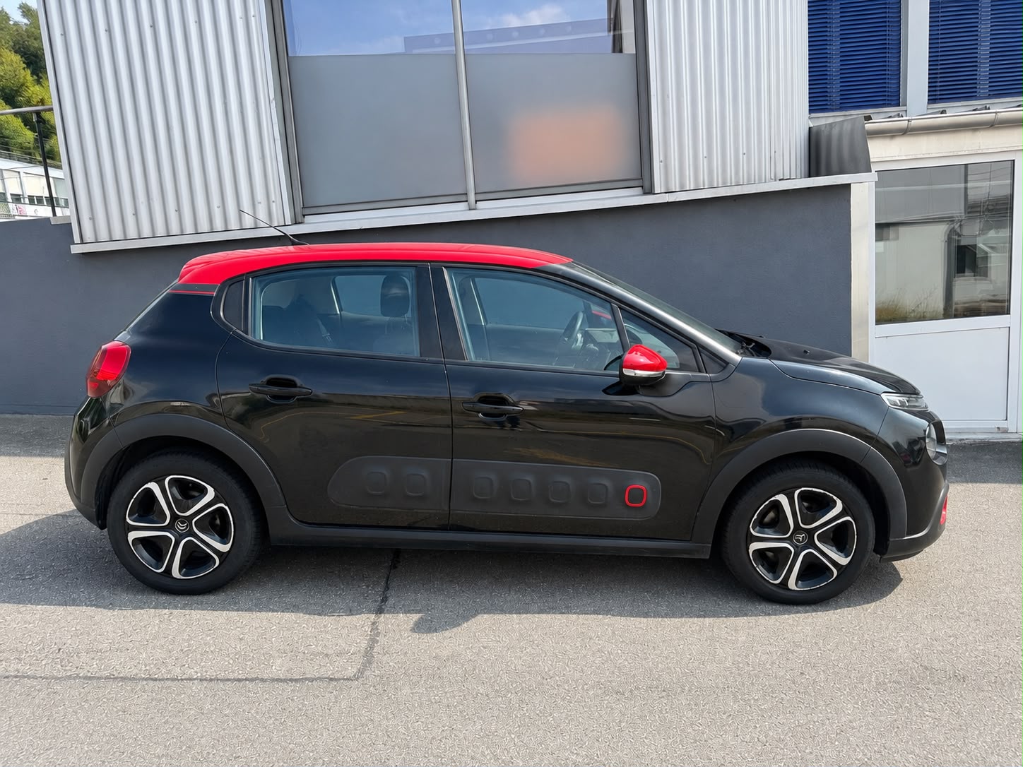 CITROEN C3 1.2i PureTech Feel-image-4