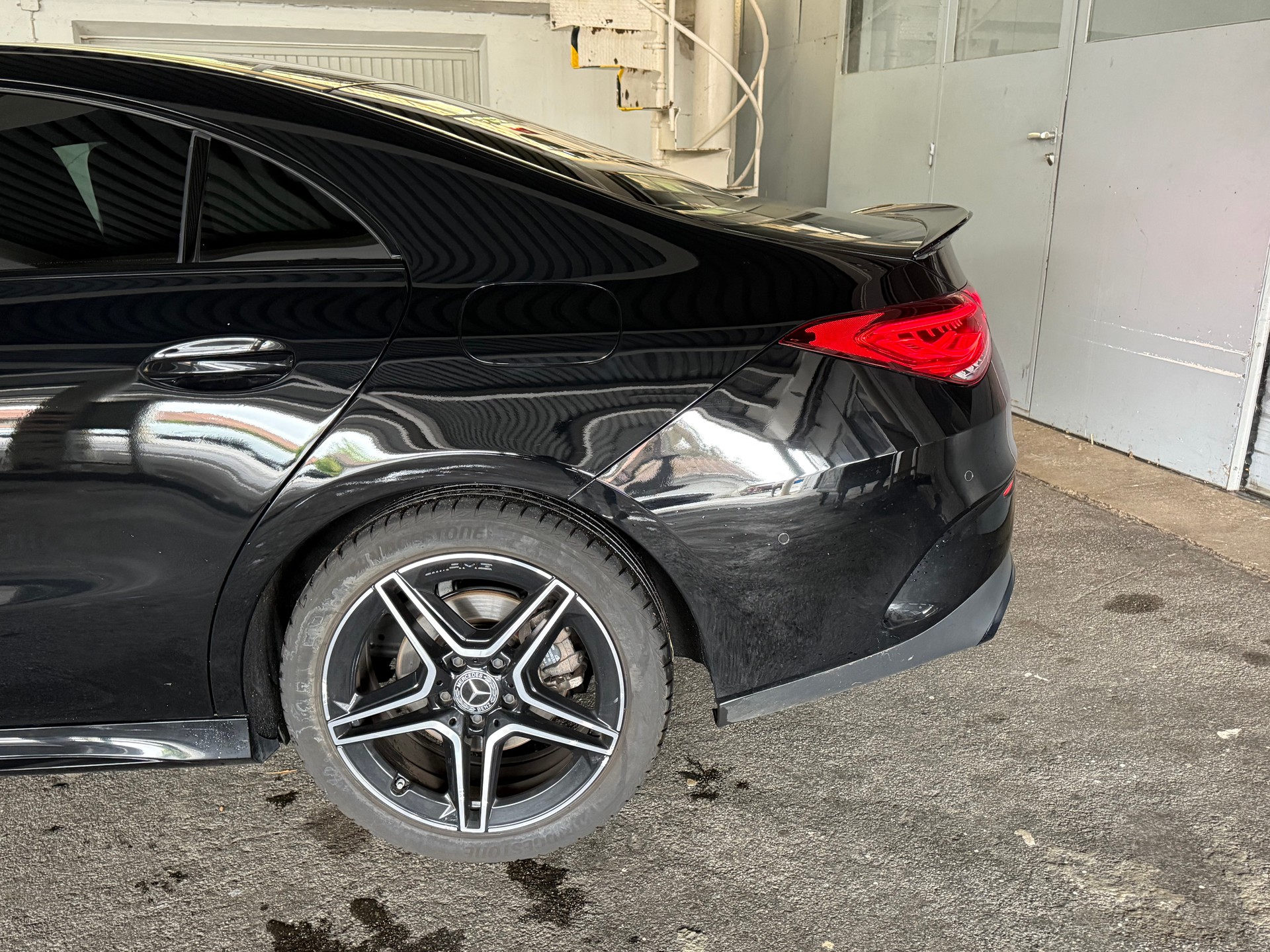 MERCEDES-BENZ CLA 200 AMG Line 7G-DCT-image-2