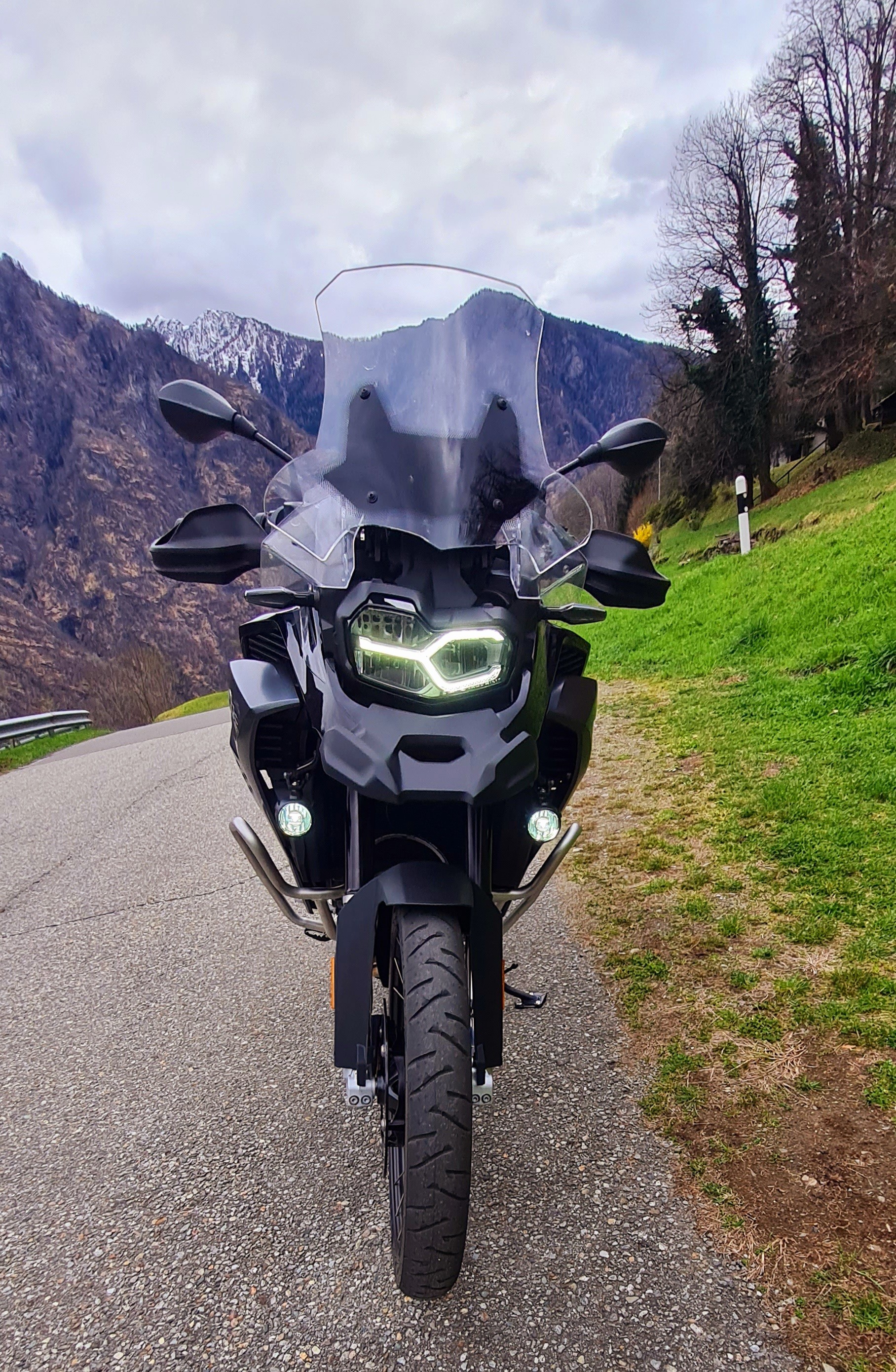 BMW F 850 GS Adventure-image-2