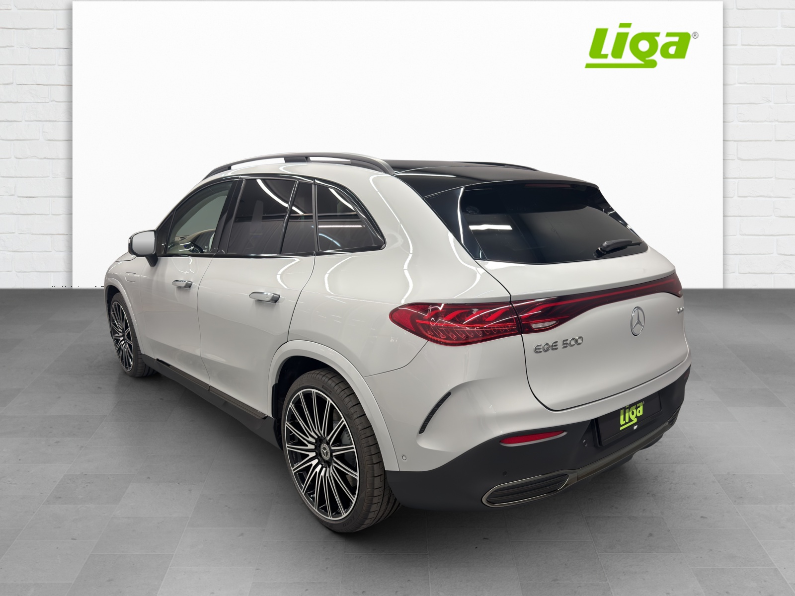 MERCEDES-BENZ EQE 500 Excellence AMG Line-image-3
