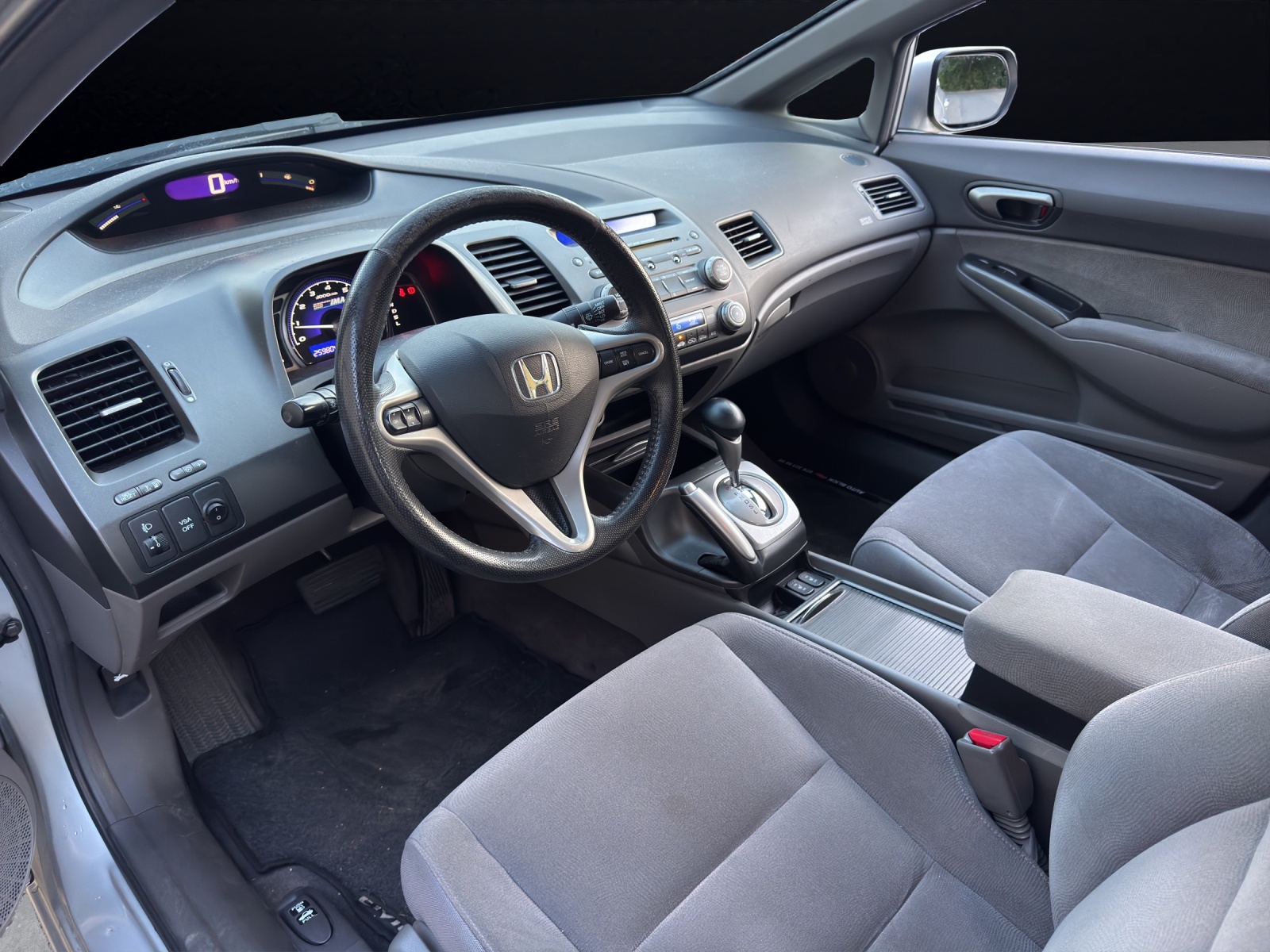 HONDA Civic 1.3 iDSi IMA Hybrid-image-9