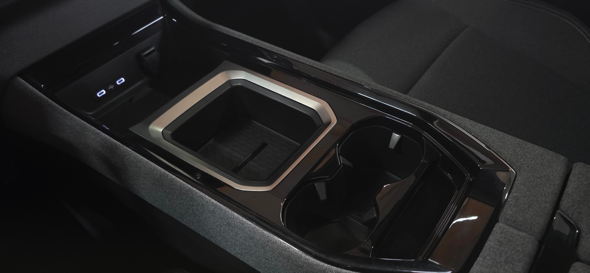 RENAULT Austral 1.3 MHEV 160 Techno Esprit Alpine A *Rückfahrkamera*Sitzheizung*CarPlay&AndroidAuto*-image-16