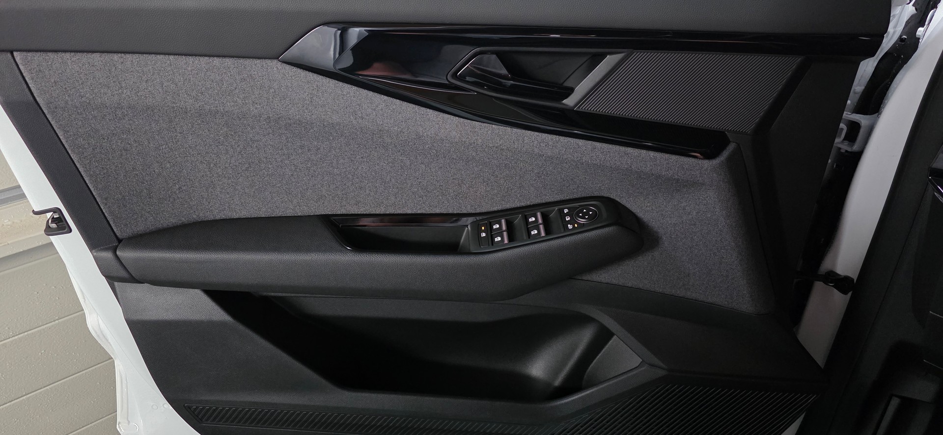 RENAULT Austral 1.3 MHEV 160 Techno Esprit Alpine A *Rückfahrkamera*Sitzheizung*CarPlay&AndroidAuto*-image-24
