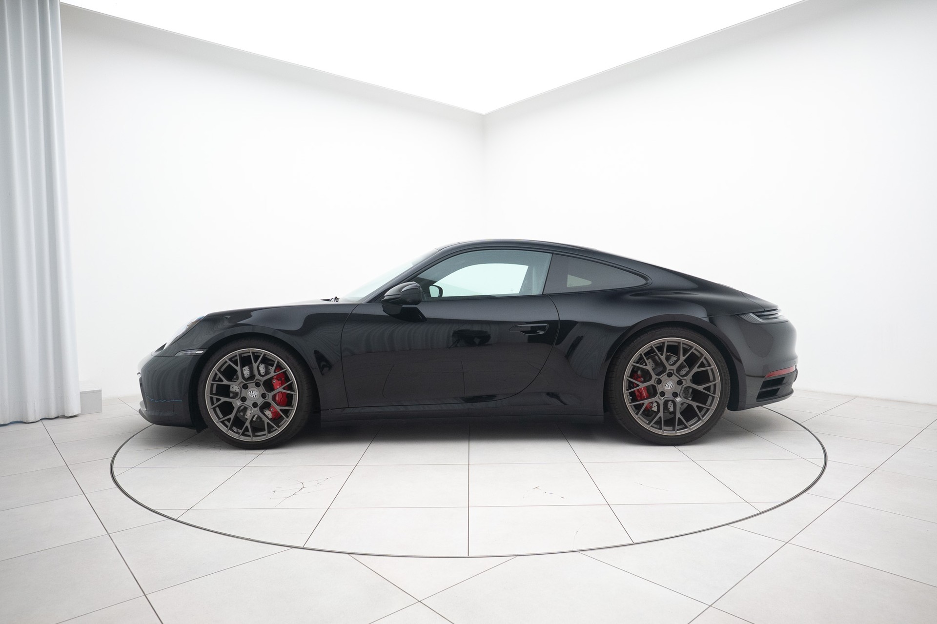 PORSCHE 911 Carrera S-showroom-element-1