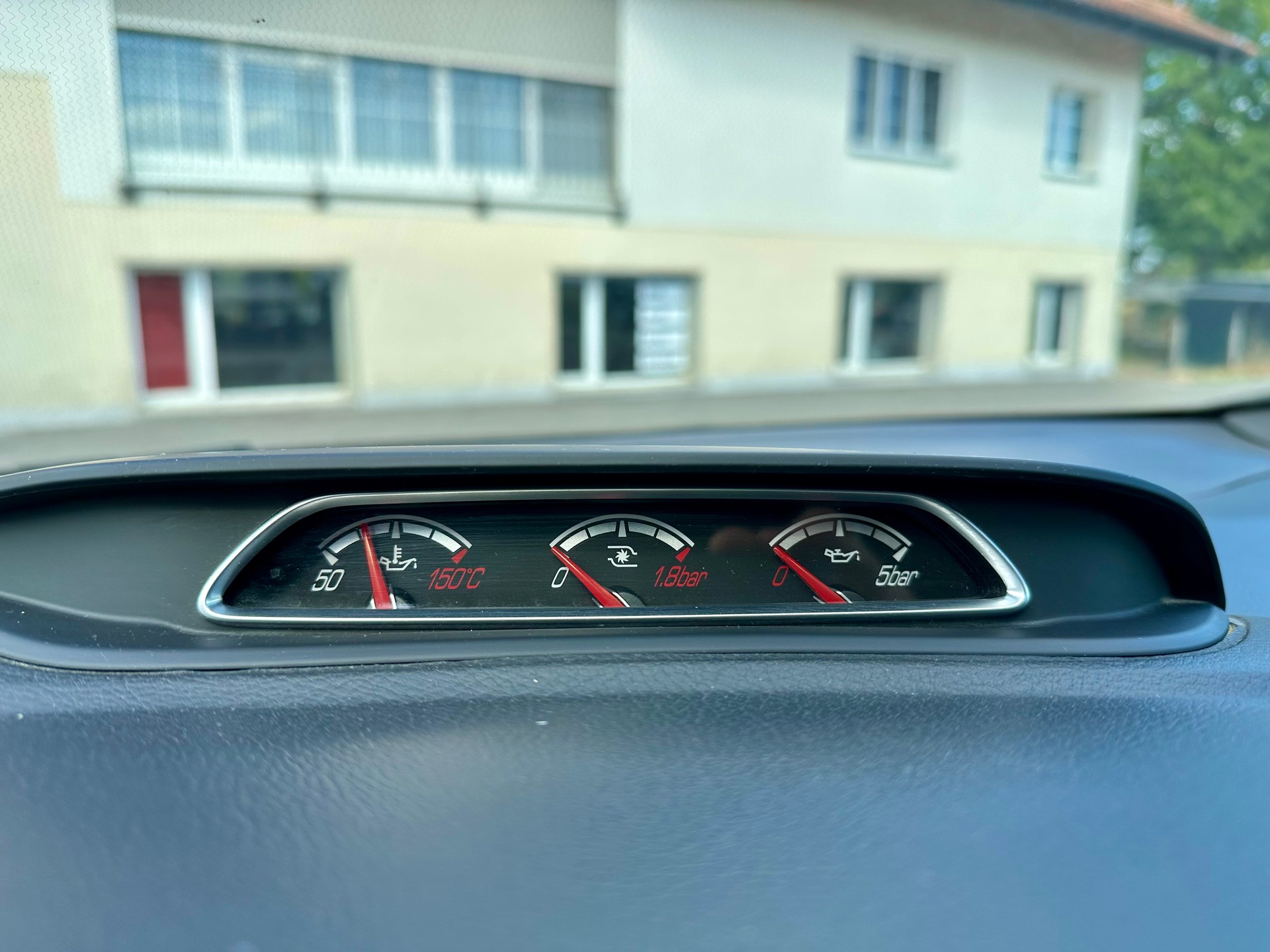 FORD Focus 2.0 SCTi ST-2-image-15
