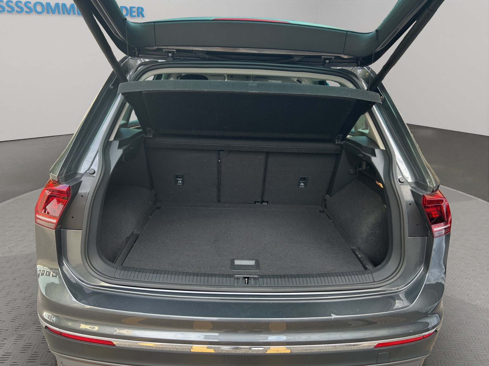 VW Tiguan 2.0 TDI SCR Highline 4Motion DSG-image-10
