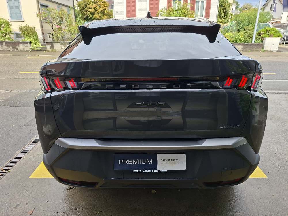 PEUGEOT 3008 1.2 Hybrid Allure-image-4