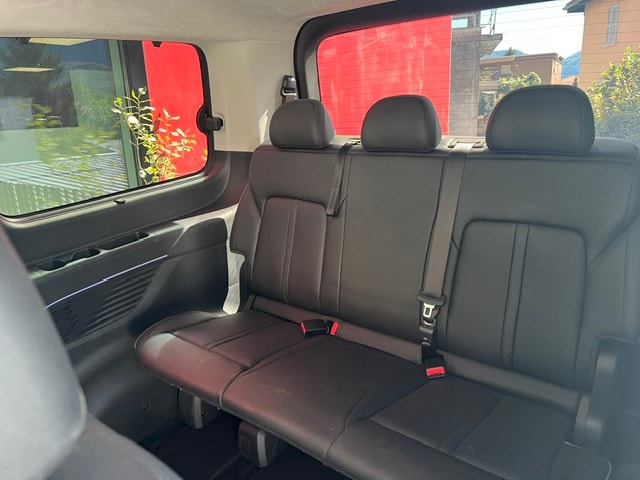 HYUNDAI Staria Premium 2.2 CRDi Vertex 4WD A-image-5