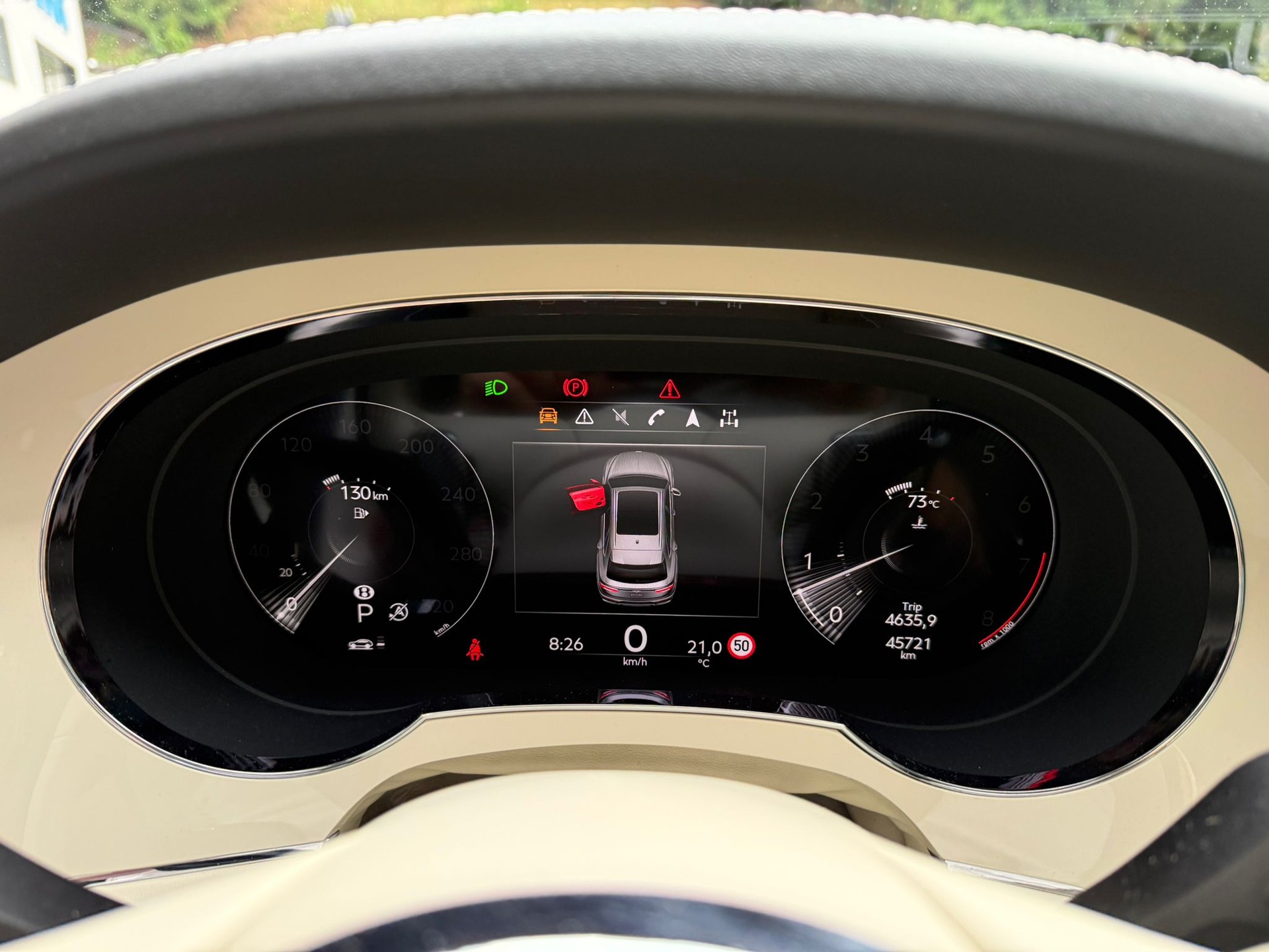 BENTLEY Bentayga EWB V8-image-11