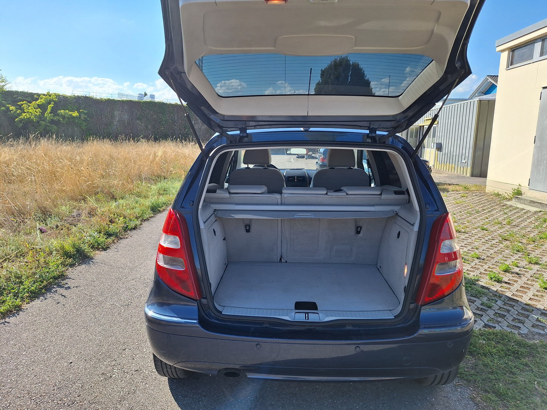 MERCEDES-BENZ A 200 Classic-image-9