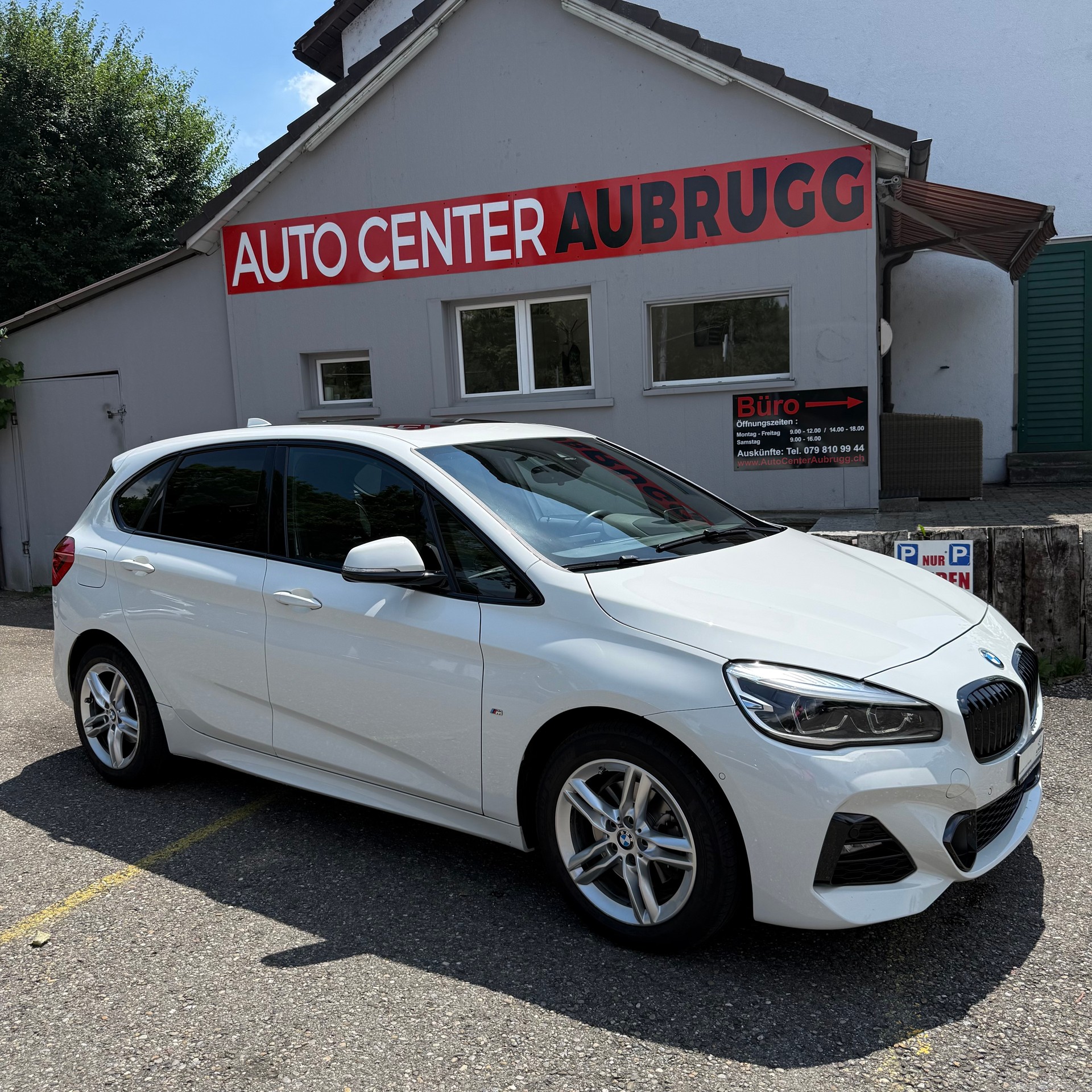 BMW 220d xDrive Active Tourer Steptronic M Sport *LEDER-SITZE - PANORAMA-DACH*-image-0