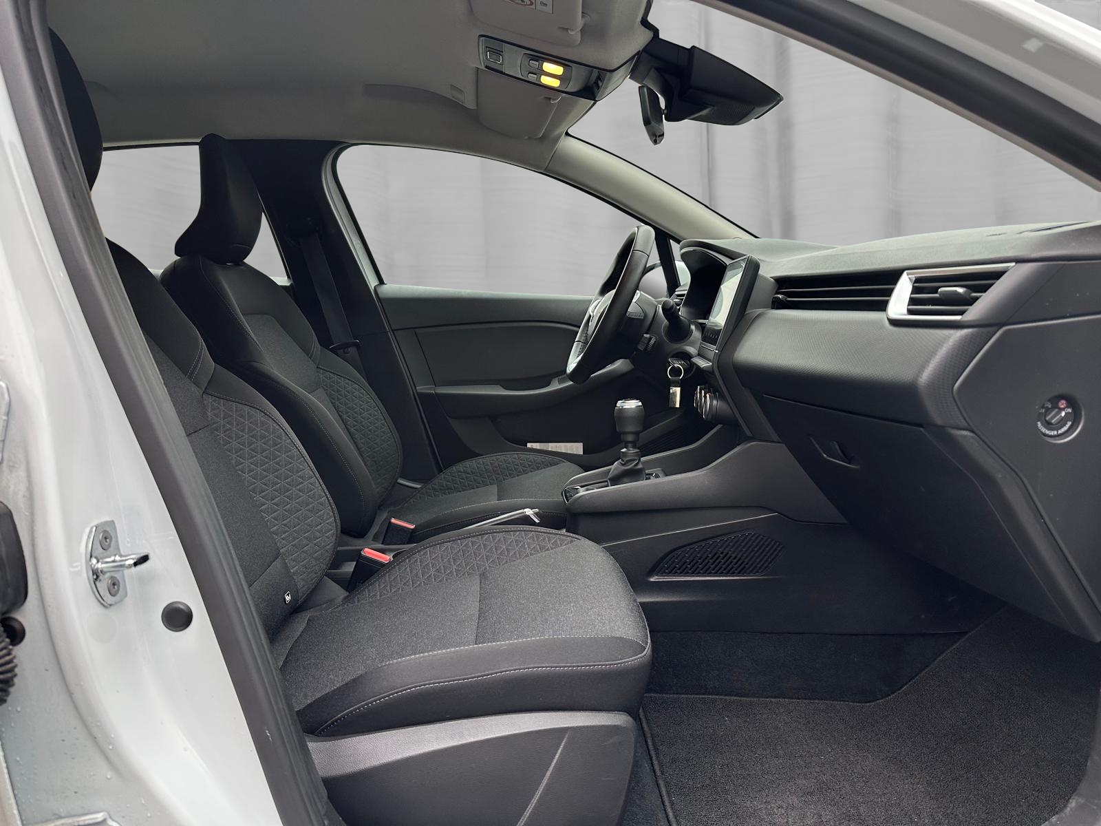 RENAULT Clio 1.0 Zen-image-14