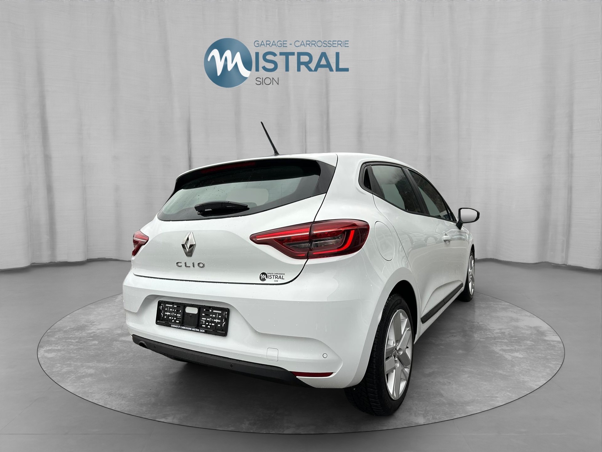 RENAULT Clio 1.0 Zen-image-4