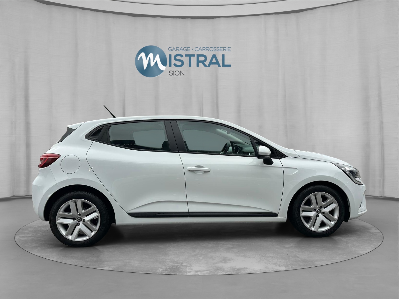 RENAULT Clio 1.0 Zen-image-5