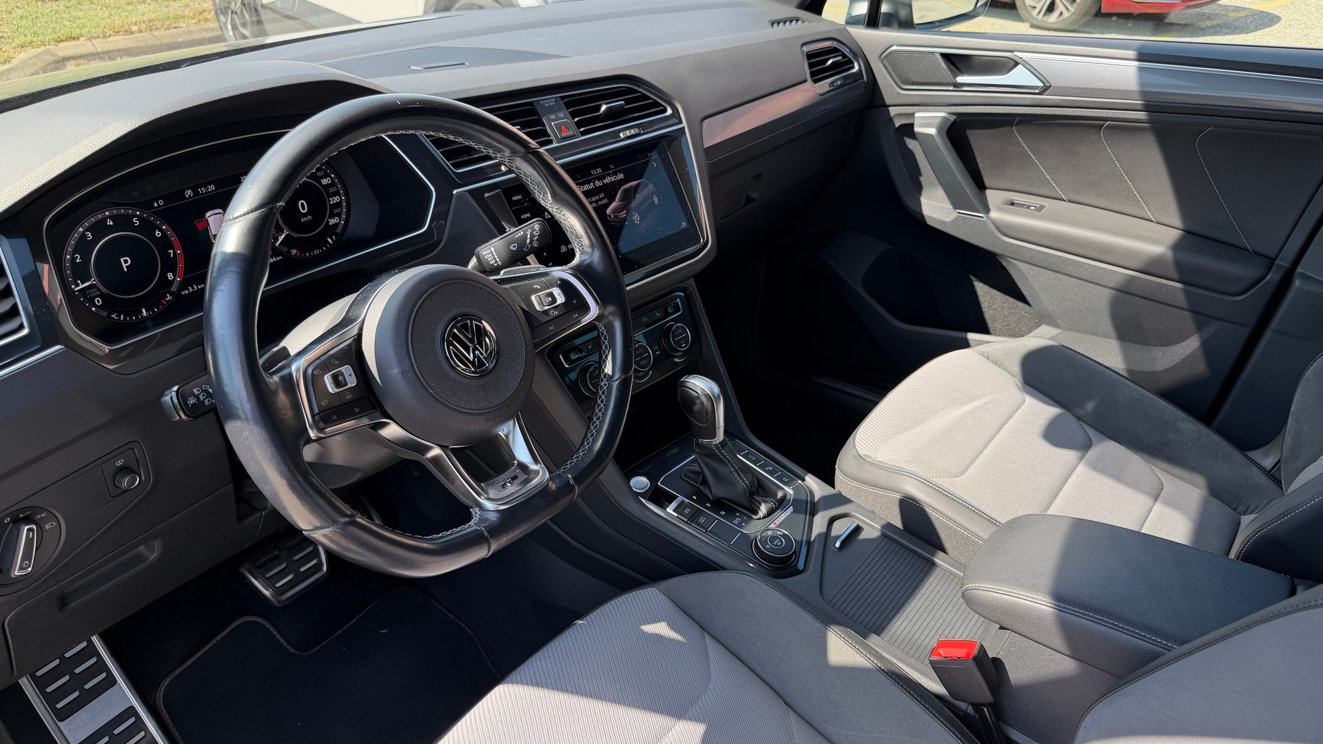 VW Tiguan 2.0TSI R-Line 4Motion DSG-image-7