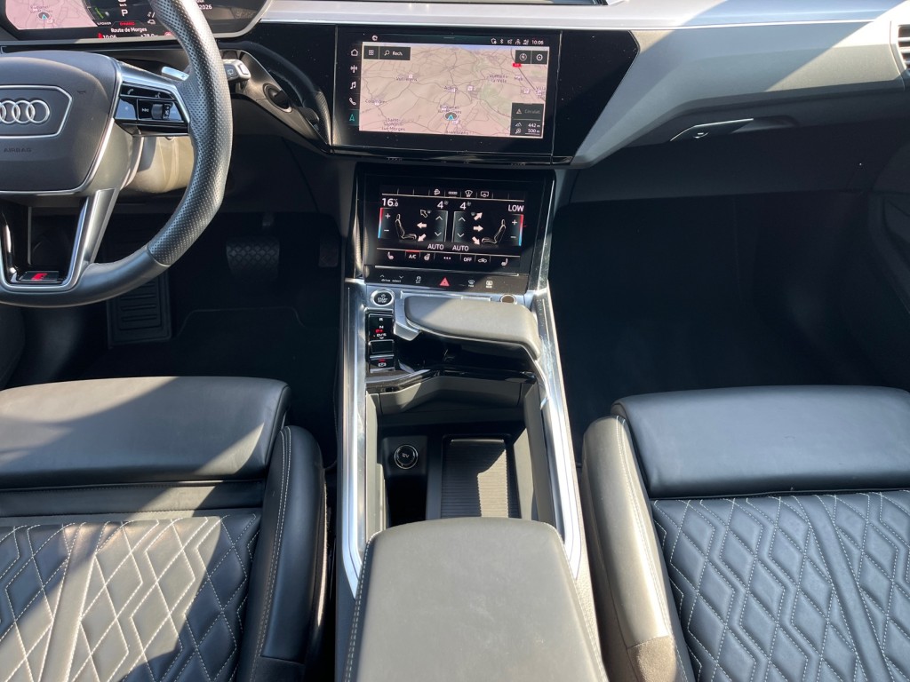AUDI e-tron 50 S Line quattro-image-14