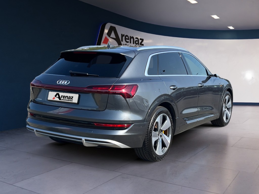 AUDI e-tron 50 S Line quattro-image-4