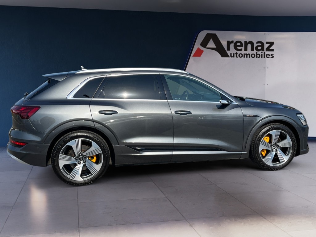 AUDI e-tron 50 S Line quattro-image-5