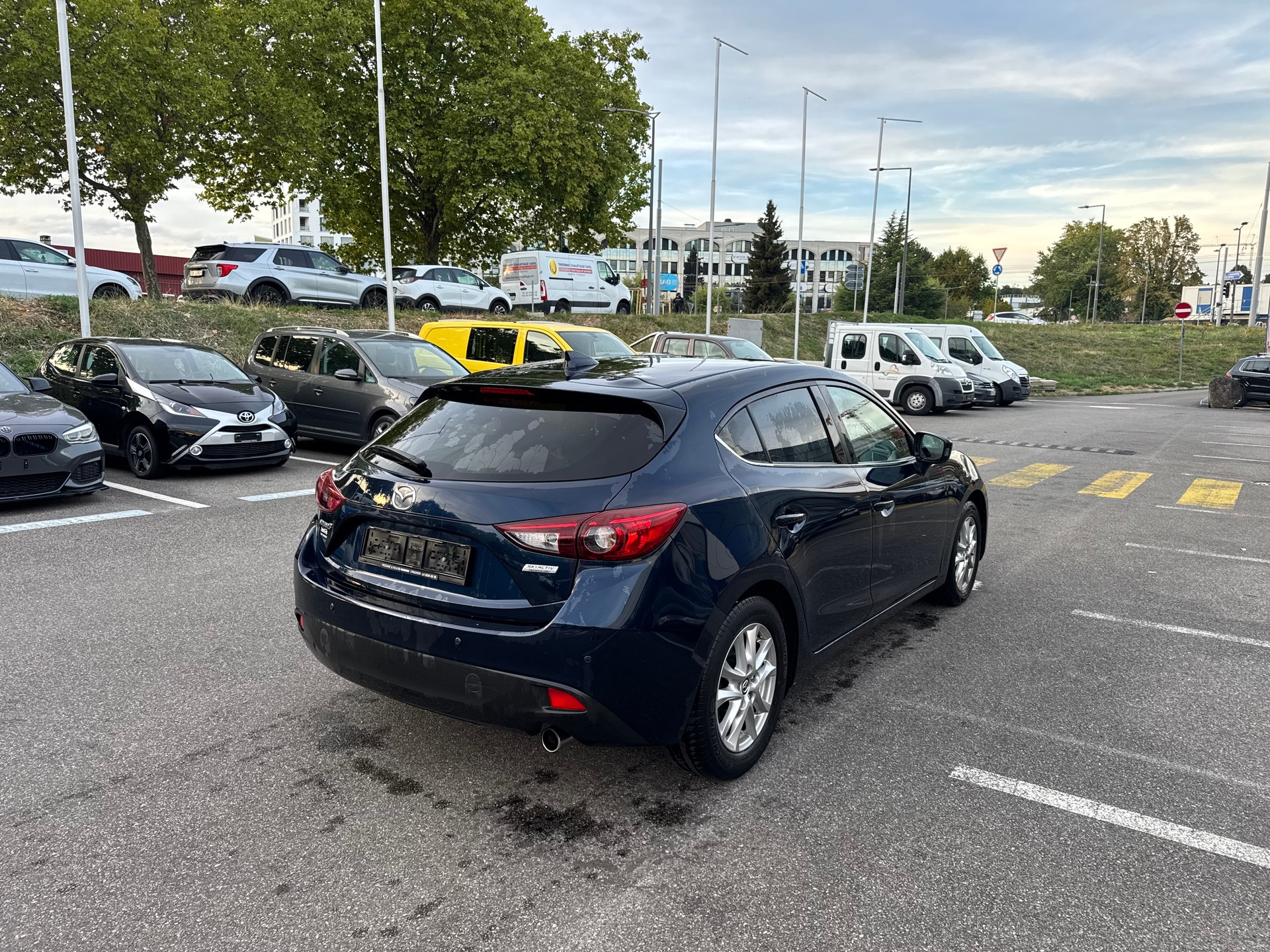 MAZDA 3 1.5 16V Challenge-image-9