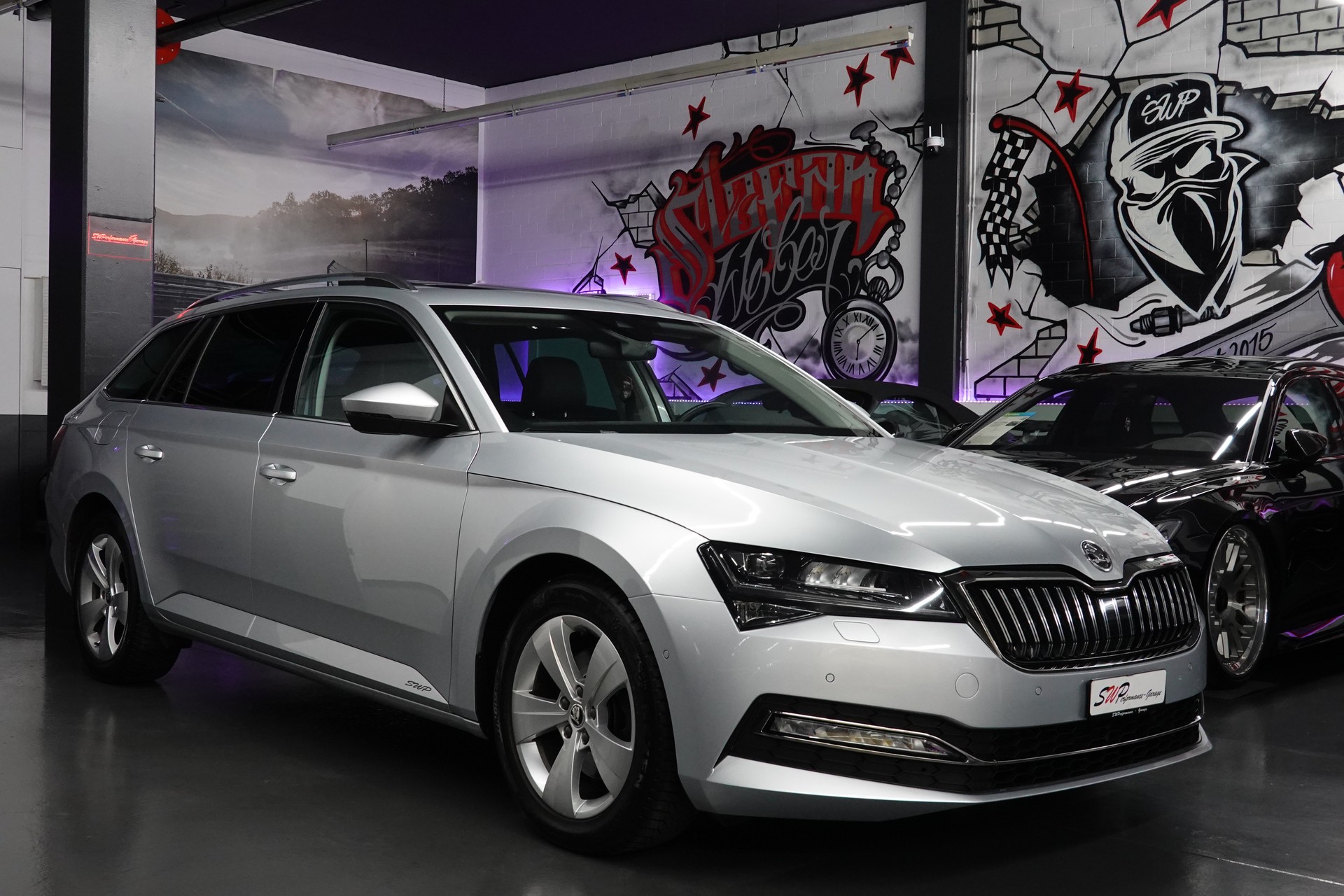 SKODA SUPERB COMBI 2.0 TDI SILVER AMBITION 4x4 DSG CH-FZ SEHR SPARSAM VIEL PLATZ-image-13