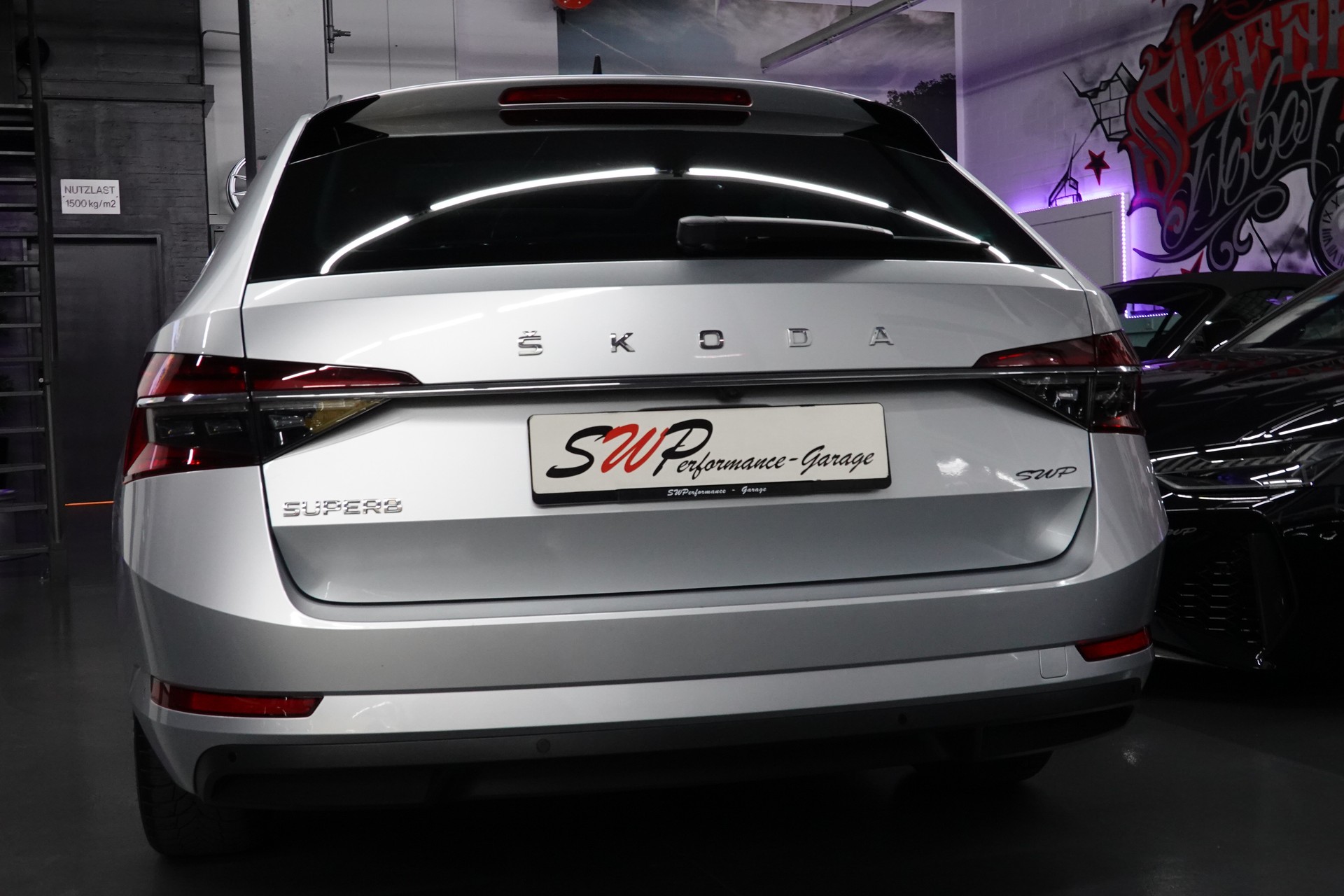SKODA SUPERB COMBI 2.0 TDI SILVER AMBITION 4x4 DSG CH-FZ SEHR SPARSAM VIEL PLATZ-image-10