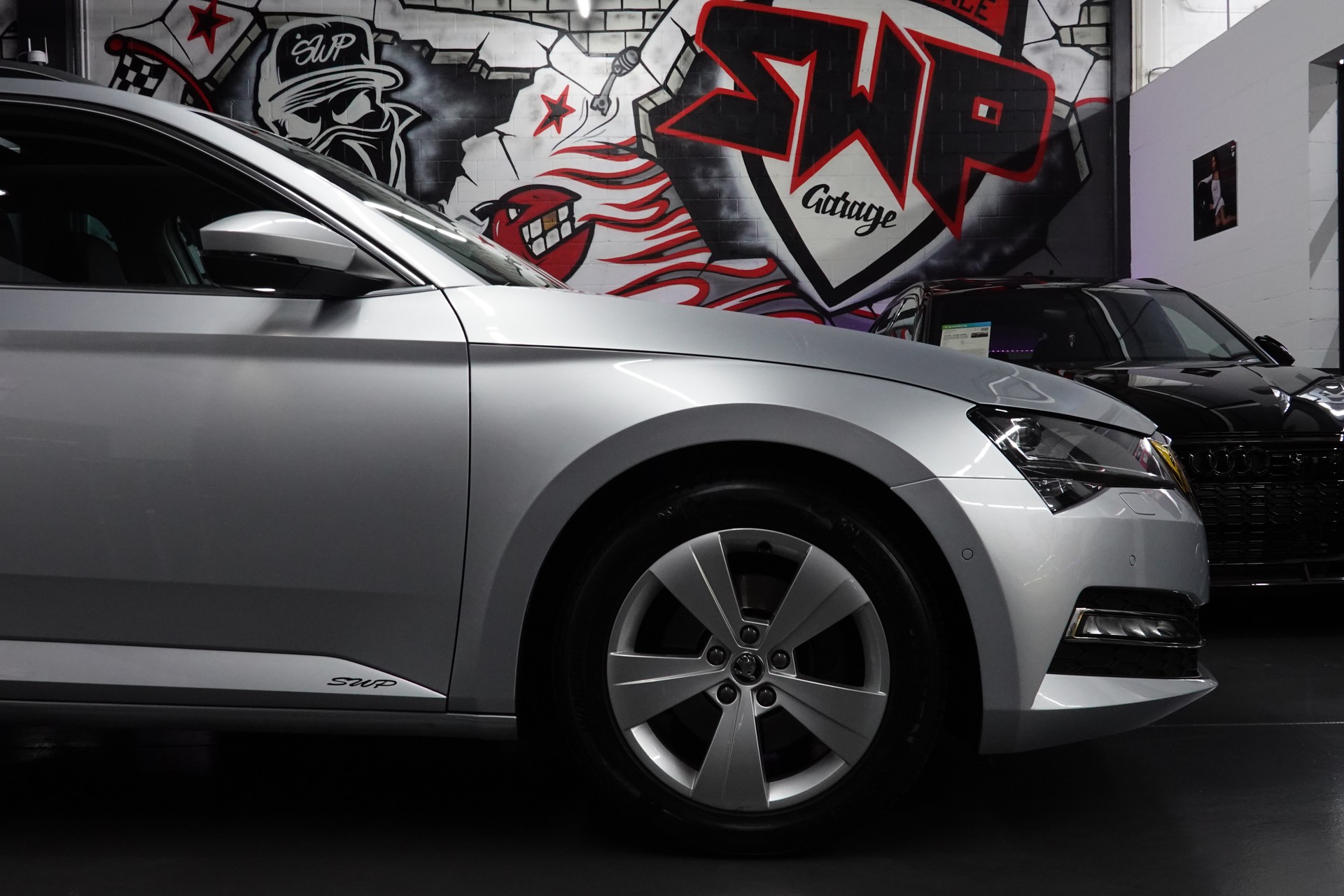 SKODA SUPERB COMBI 2.0 TDI SILVER AMBITION 4x4 DSG CH-FZ SEHR SPARSAM VIEL PLATZ-image-16
