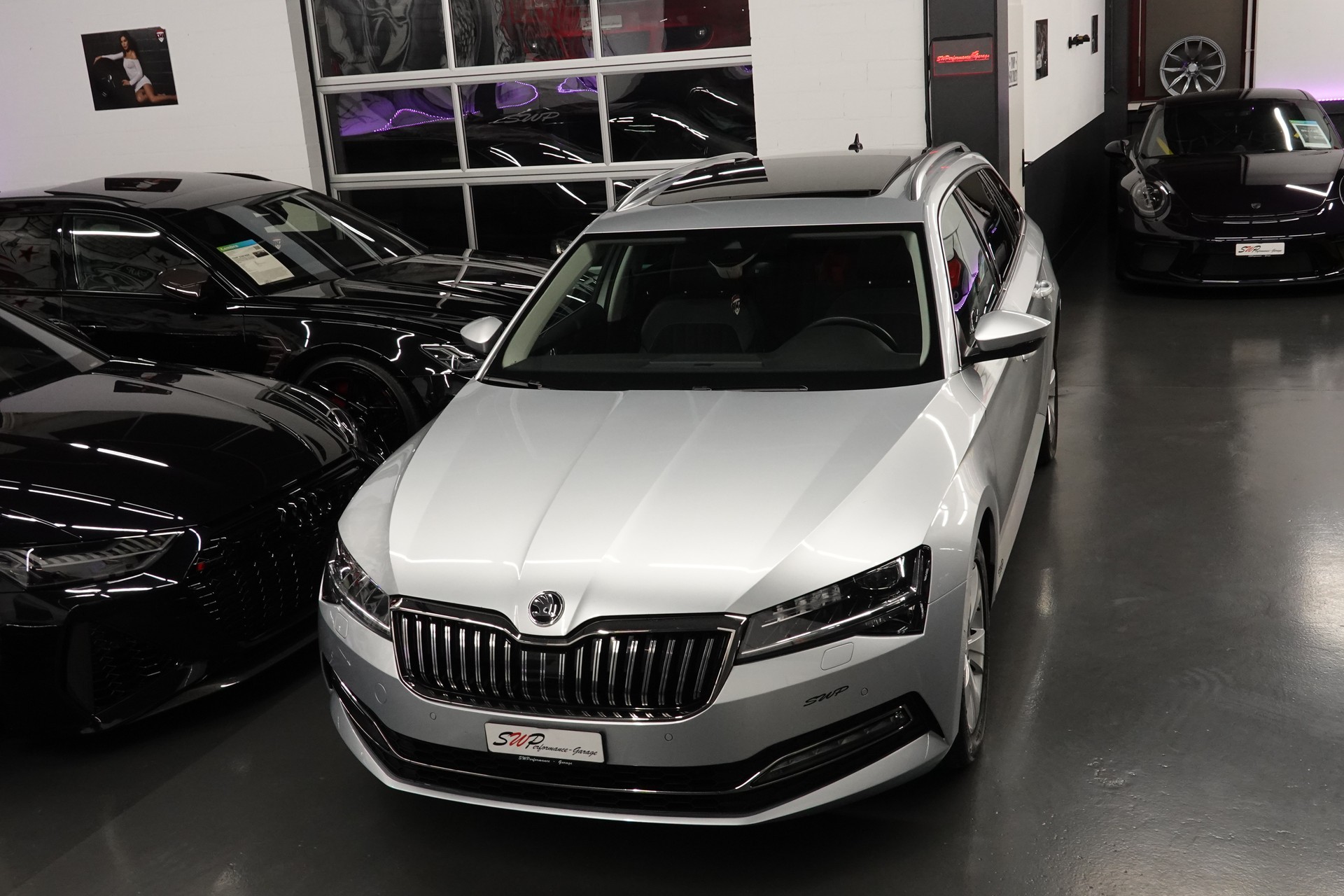 SKODA SUPERB COMBI 2.0 TDI SILVER AMBITION 4x4 DSG CH-FZ SEHR SPARSAM VIEL PLATZ-image-3