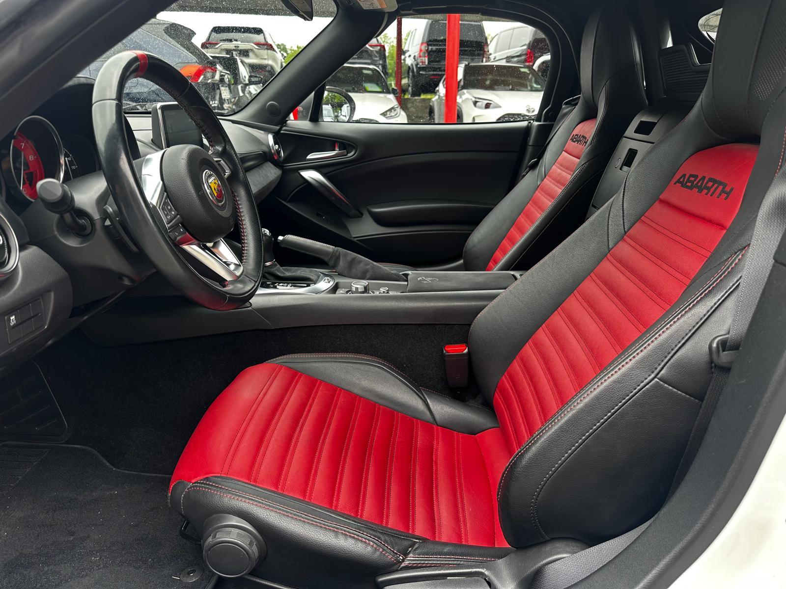 FIAT 124 Abarth Spider 1.4 MultiAir-image-8