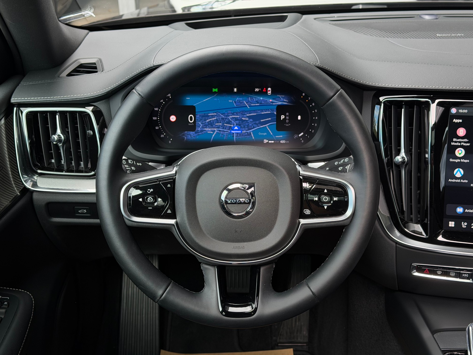 VOLVO V60 B4 Benzin Mild Hybrid Ultra Dark DCT-image-15