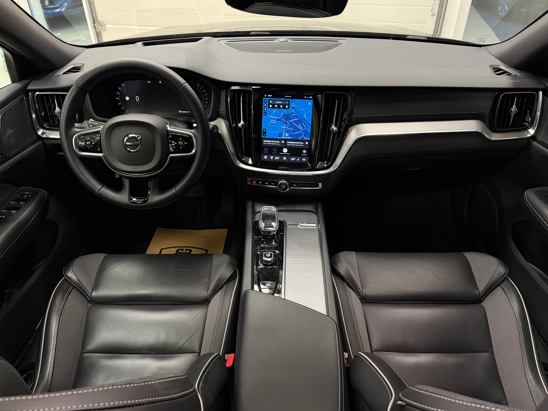 VOLVO V60 B4 Benzin Mild Hybrid Ultra Dark DCT °° 5 Jahre oder 200'000 KM Hersteller-Garantie °°-image-13