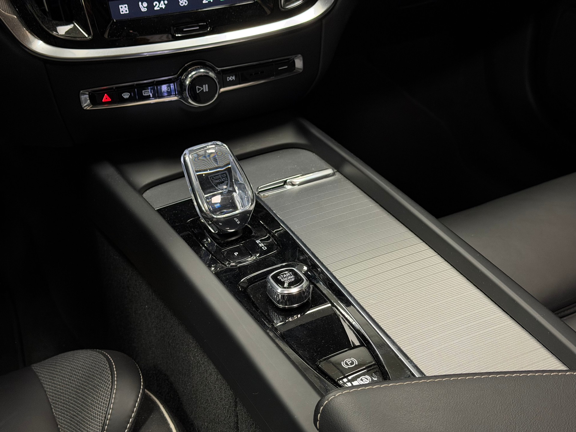 VOLVO V60 B4 Benzin Mild Hybrid Ultra Dark DCT °° 5 Jahre oder 200'000 KM Hersteller-Garantie °°-image-25