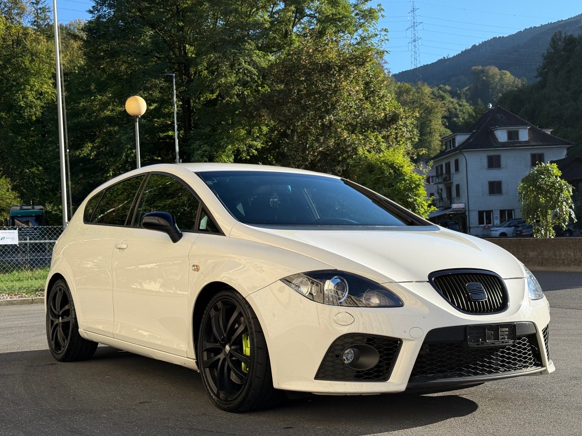SEAT Leon 2.0 TSI Streetcopa-image-4
