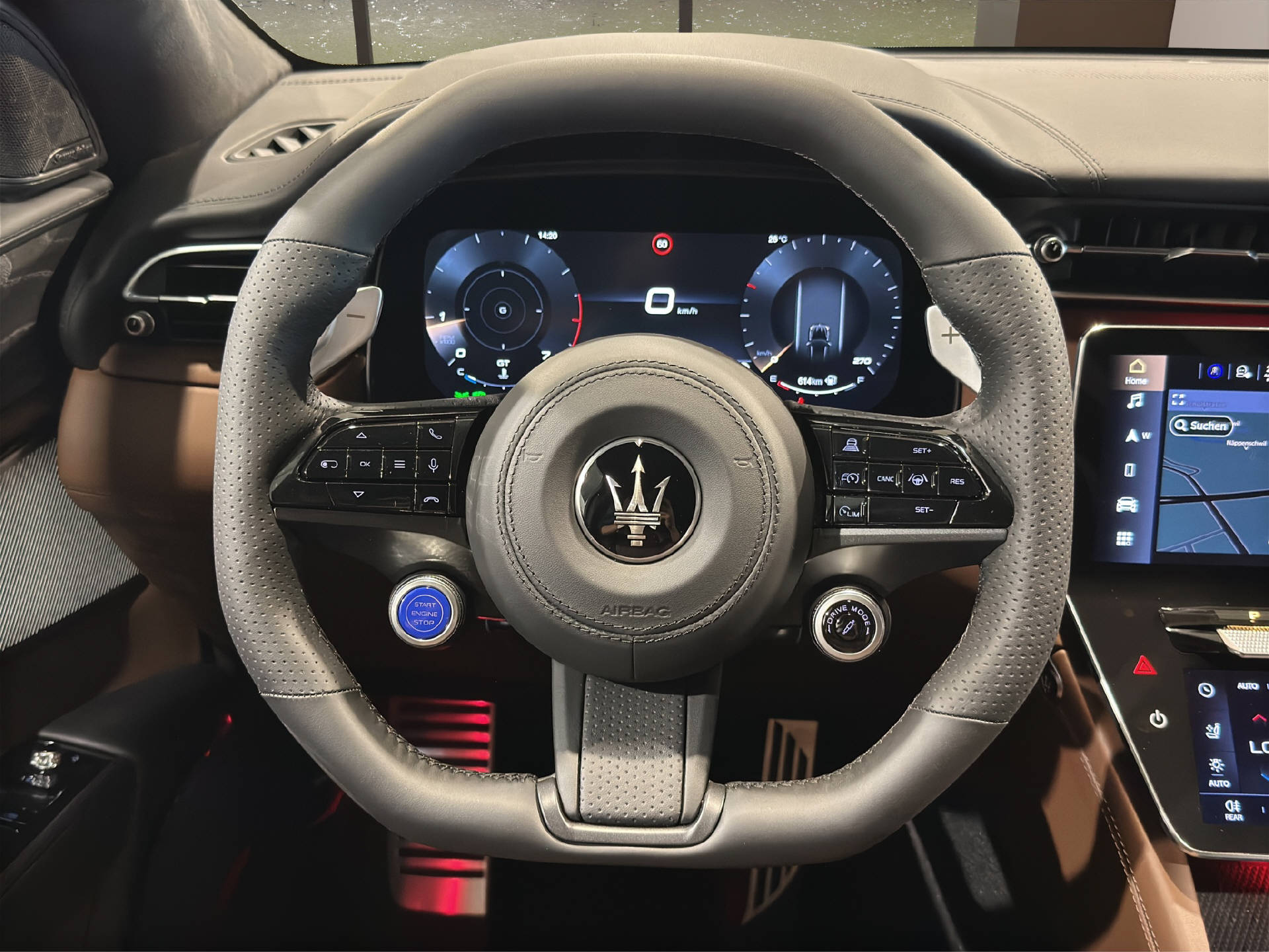MASERATI Grecale 2.0 Hybrid Modena MY27-image-9