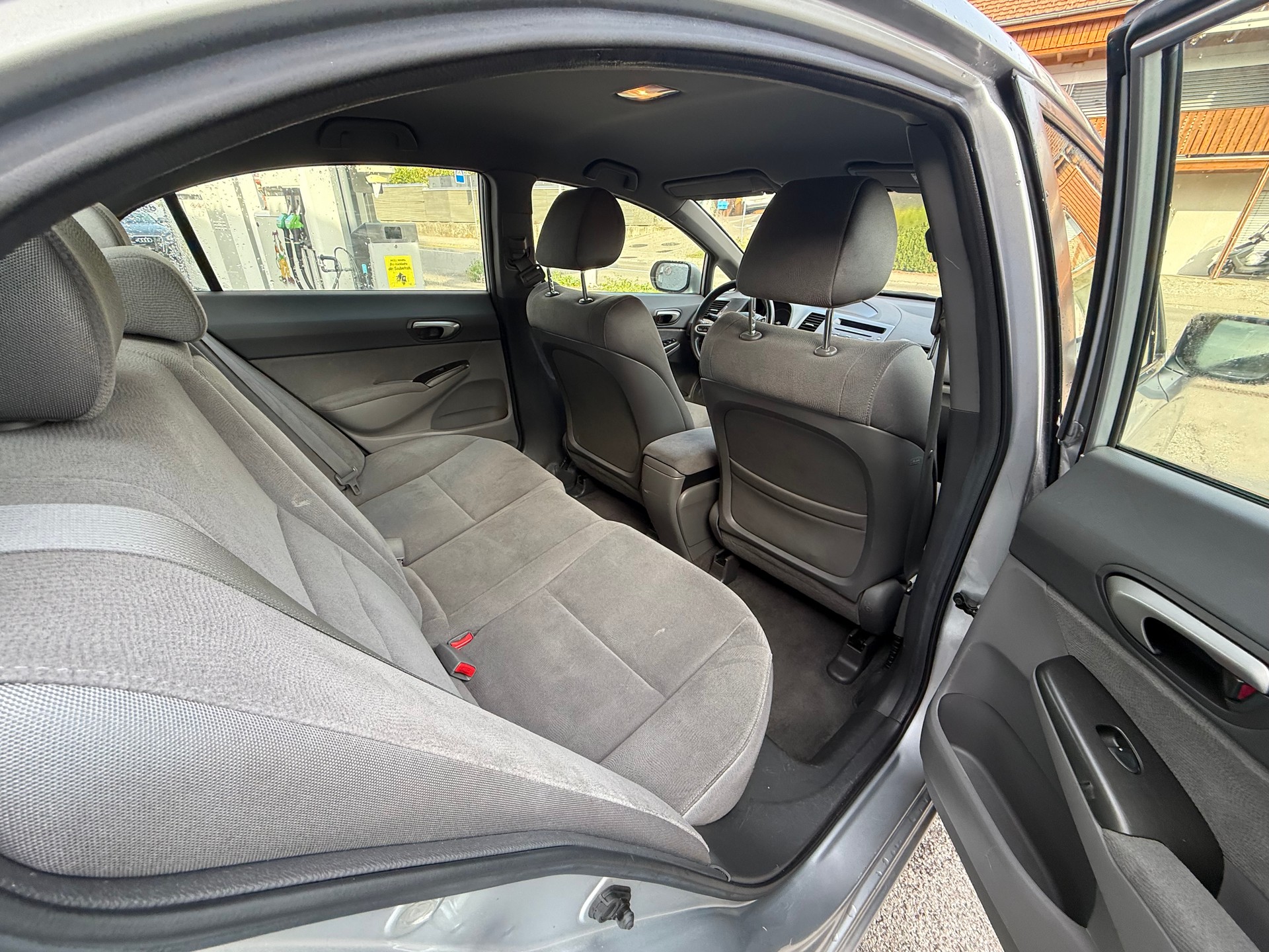 HONDA Civic 1.3 iDSi IMA Hybrid-image-12