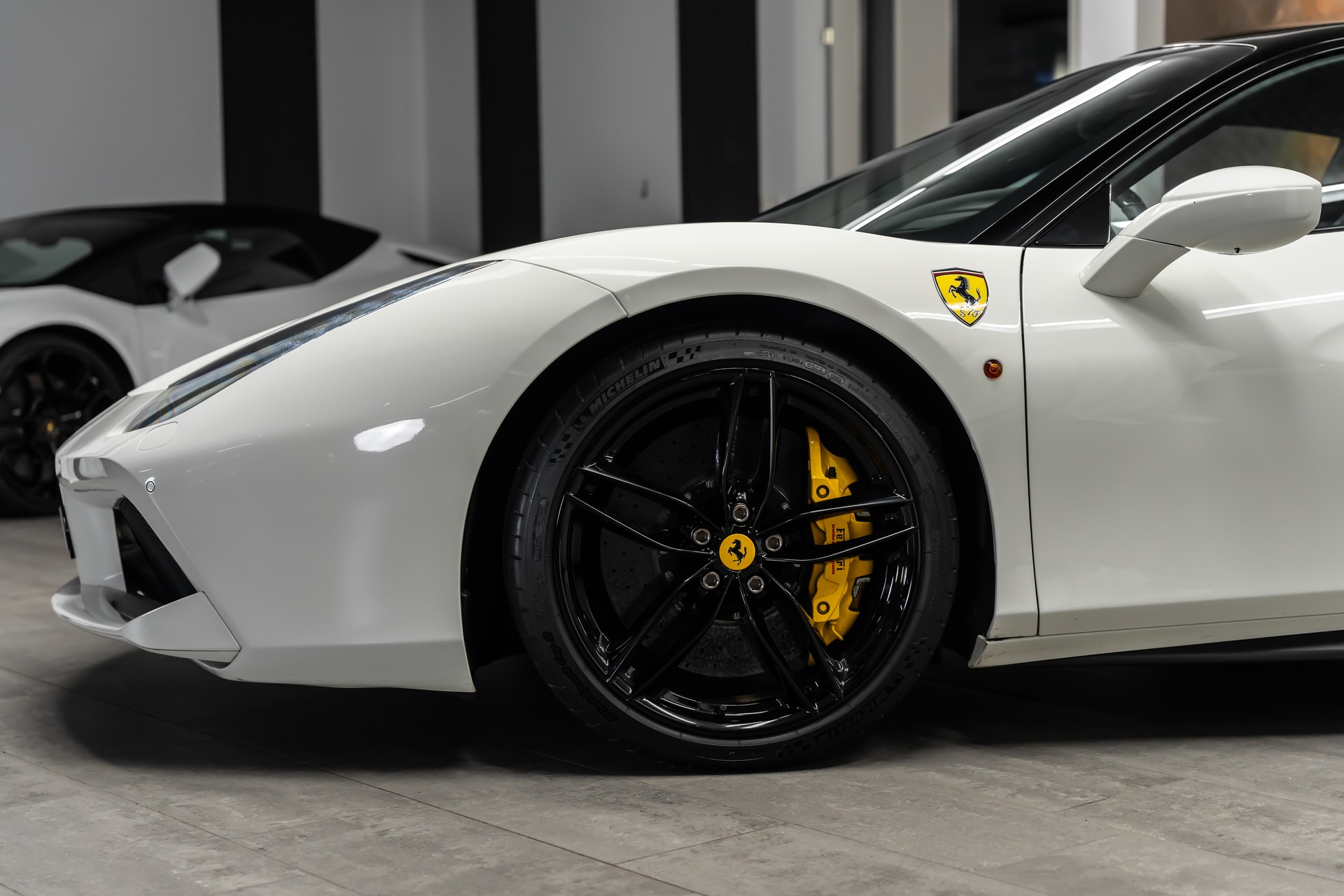 FERRARI 488 GTB 3.9 V8 *Bi-Color*Carbon-Racing-Seats*No OPF*-image-3
