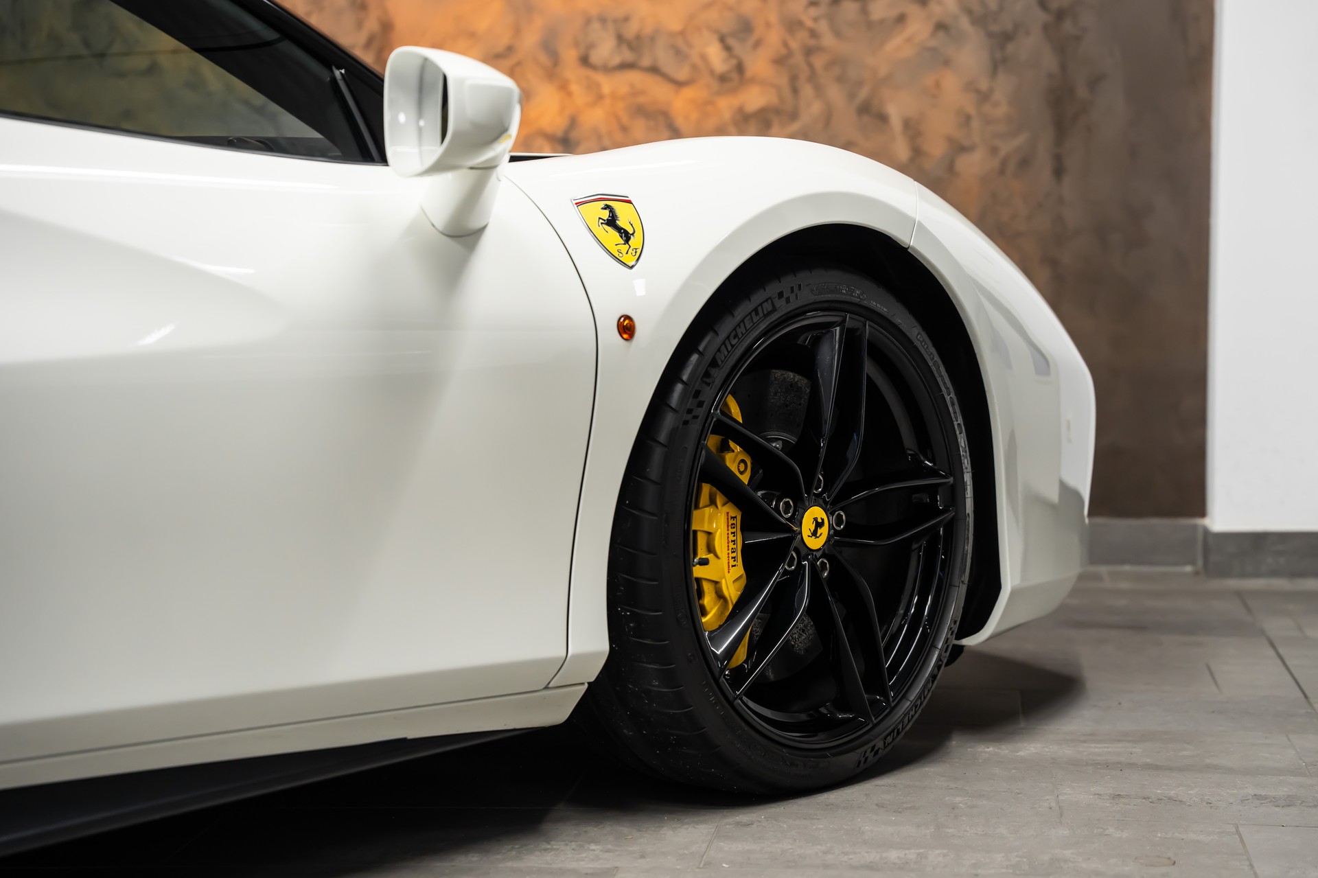 FERRARI 488 GTB 3.9 V8 *Bi-Color*Carbon-Racing-Seats*No OPF*-image-4