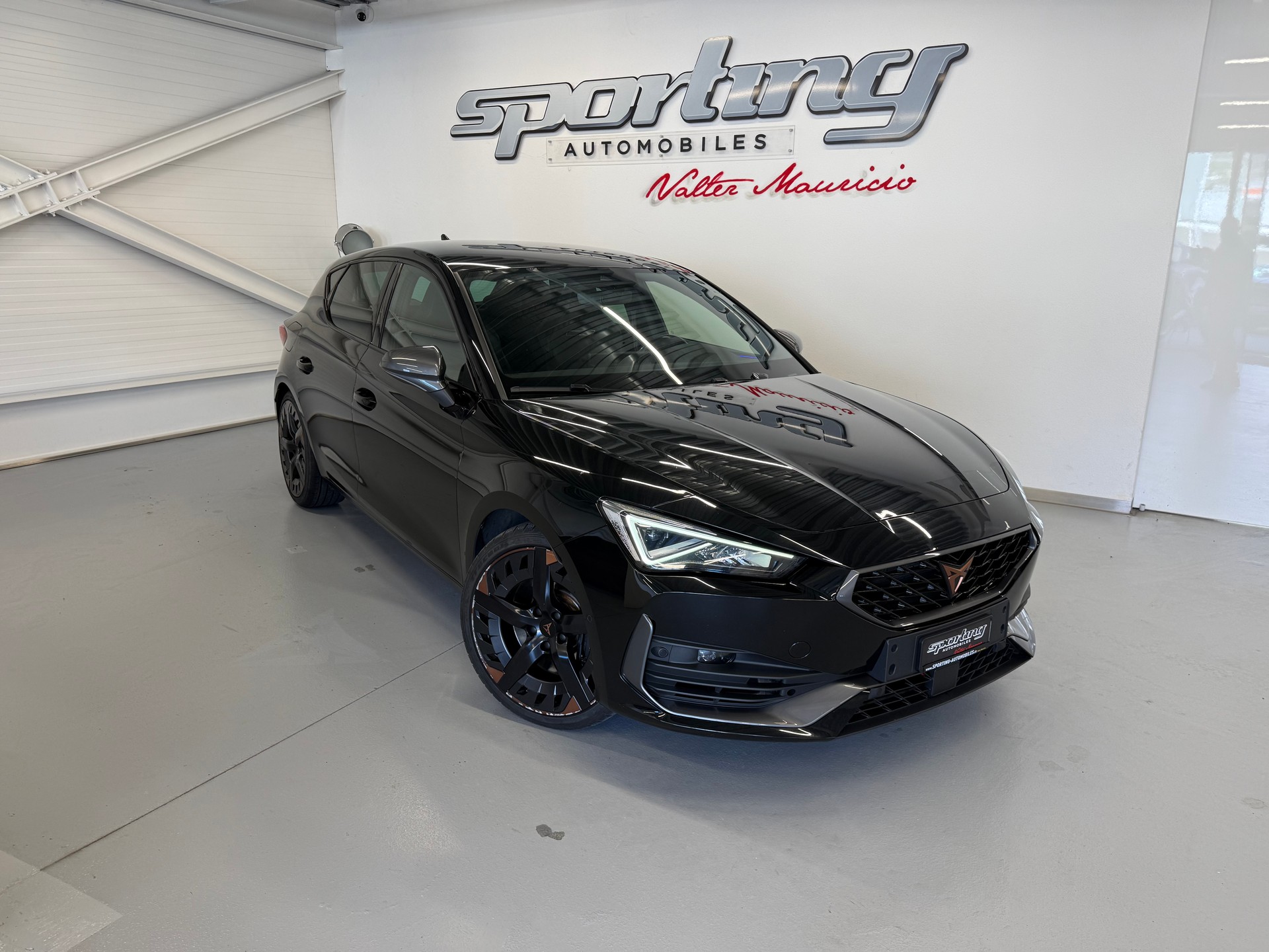 CUPRA LEON VZ 2.0 TSI DSG-image-3