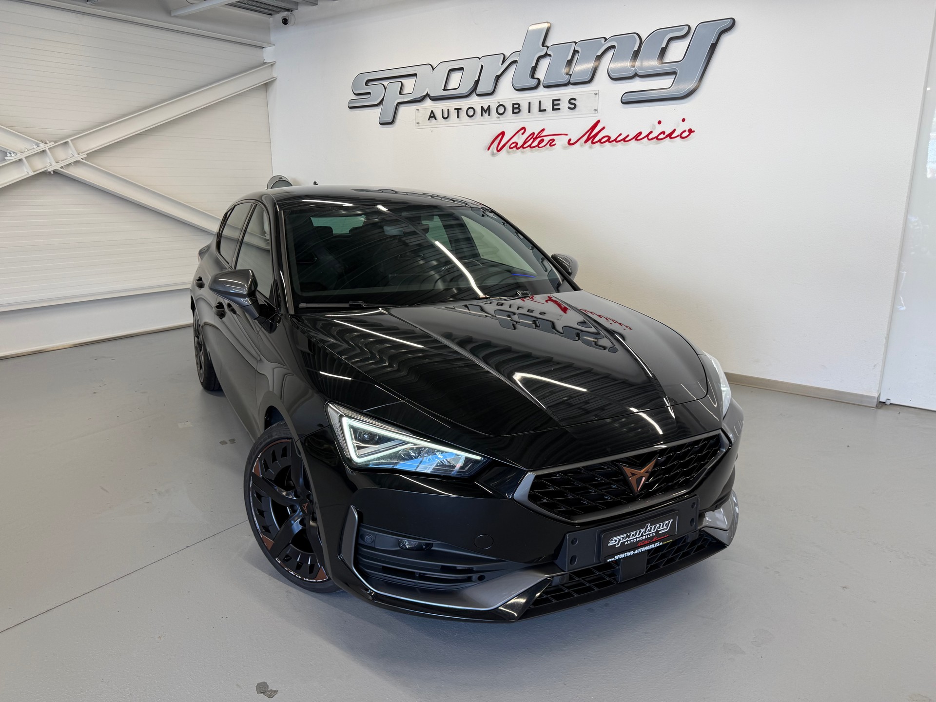 CUPRA LEON VZ 2.0 TSI DSG-image-1