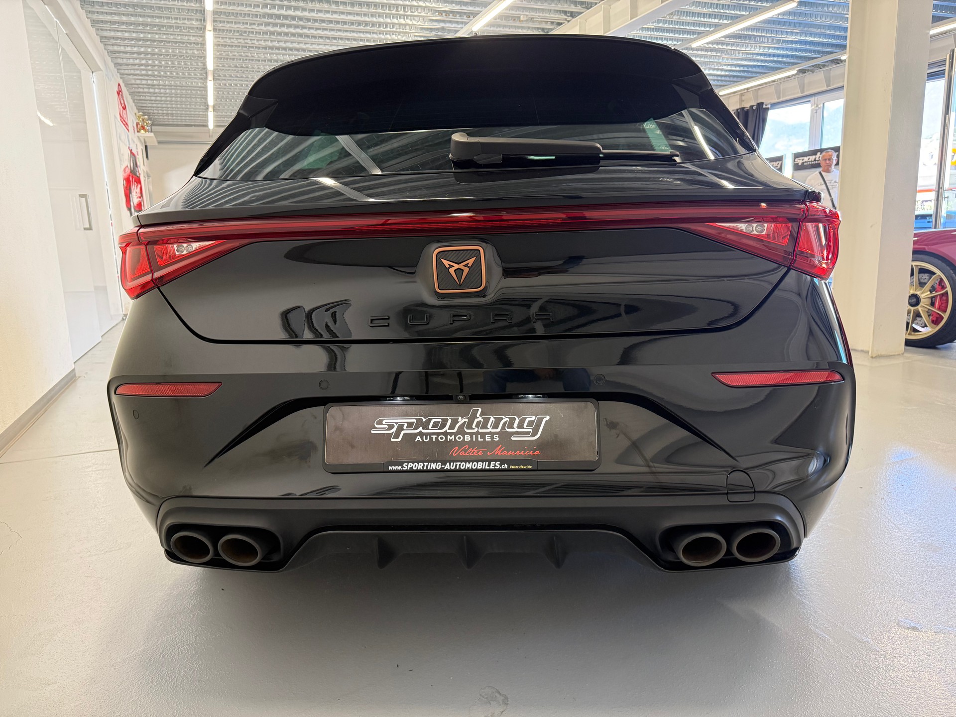 CUPRA LEON VZ 2.0 TSI DSG-image-8
