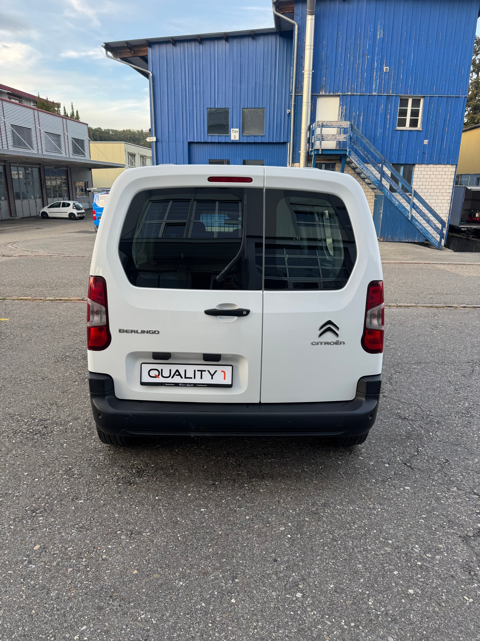 CITROEN Berlingo Van 1.2 Pure Tech 130 s/s Club EAT8 1000kg-image-4