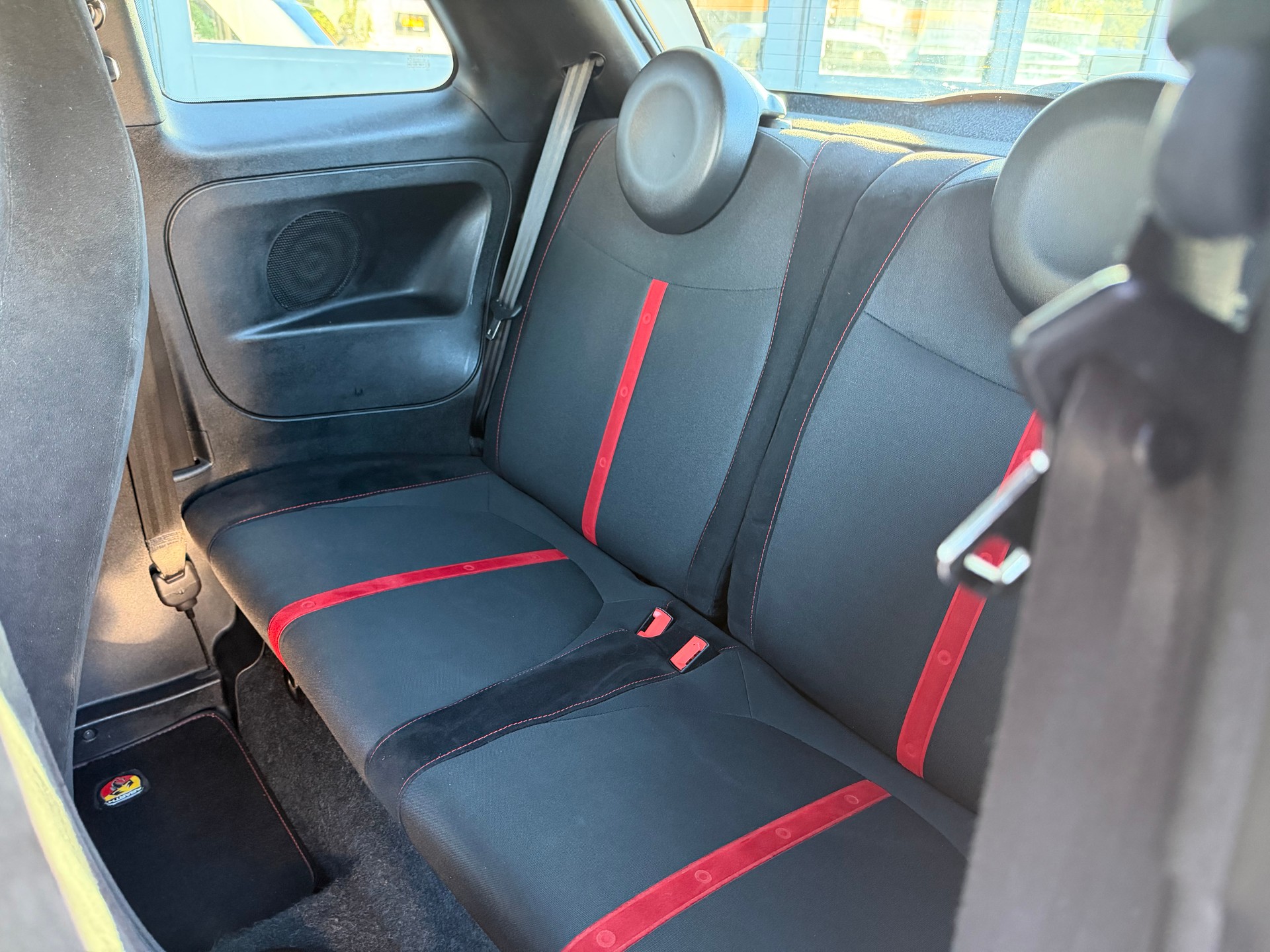 FIAT 500 1.4 16V Turbo Abarth-image-14