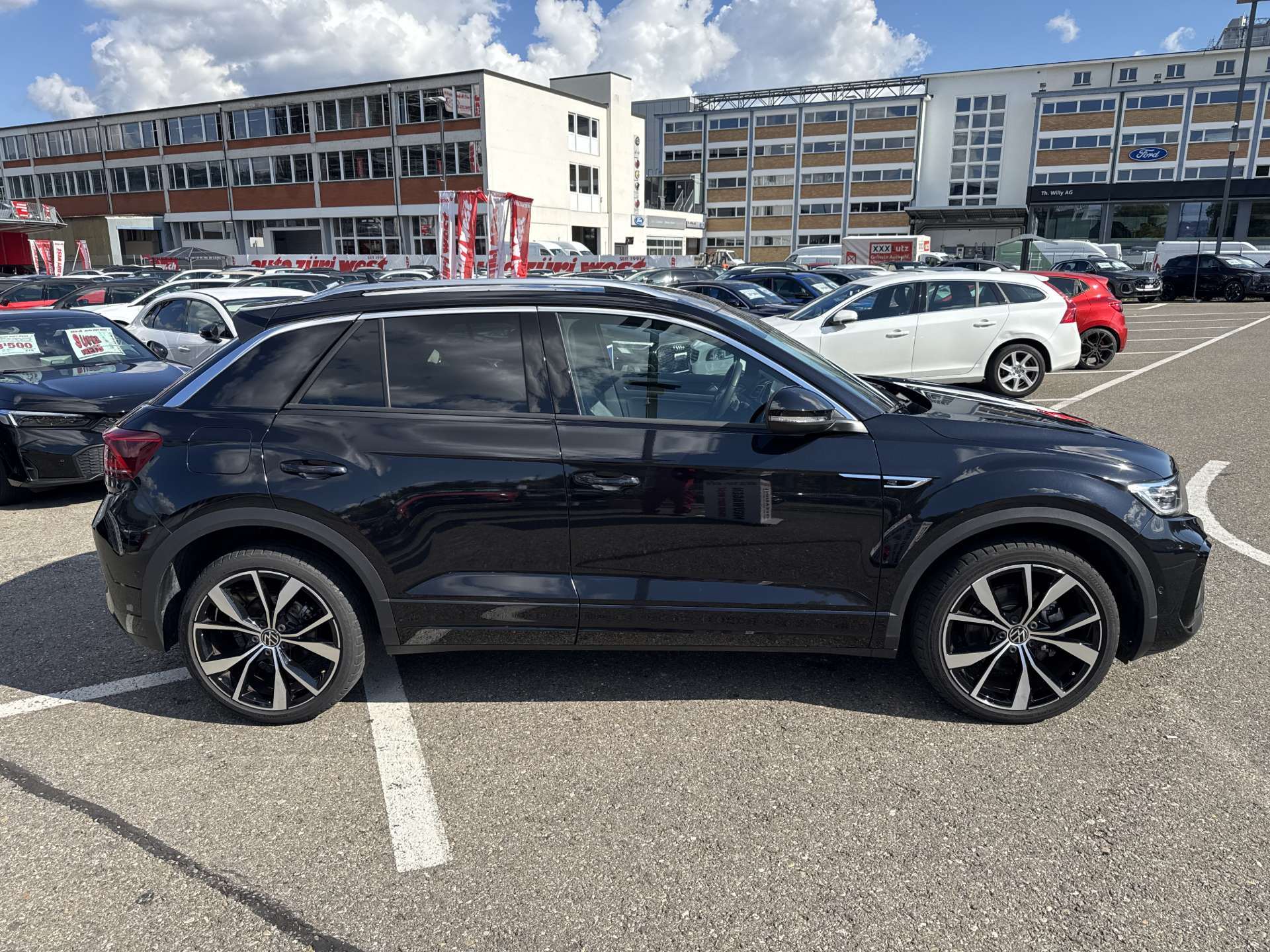 VW T-Roc 1.5 TSi EVO R-Line DSG-Automat-image-10