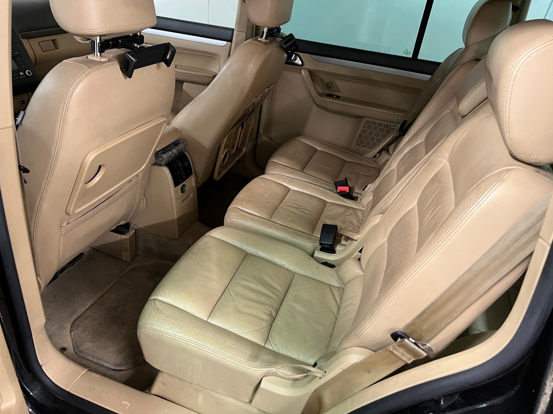 VW Touran 2.0 FSI Highline-image-12
