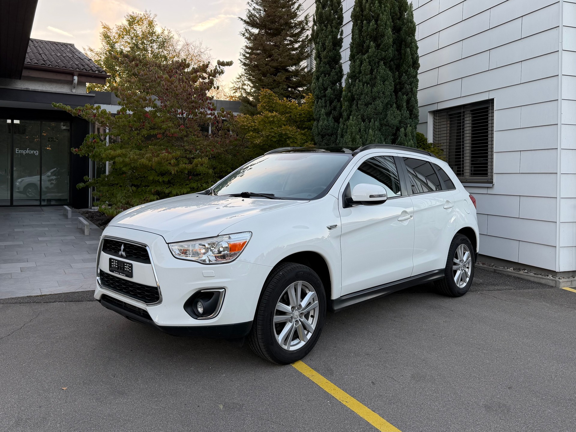 MITSUBISHI ASX 2.2 DID Navigator 4x4 4WD Automatic *Top-Zustand*ab MFK*Servicegepflegt*-image-1