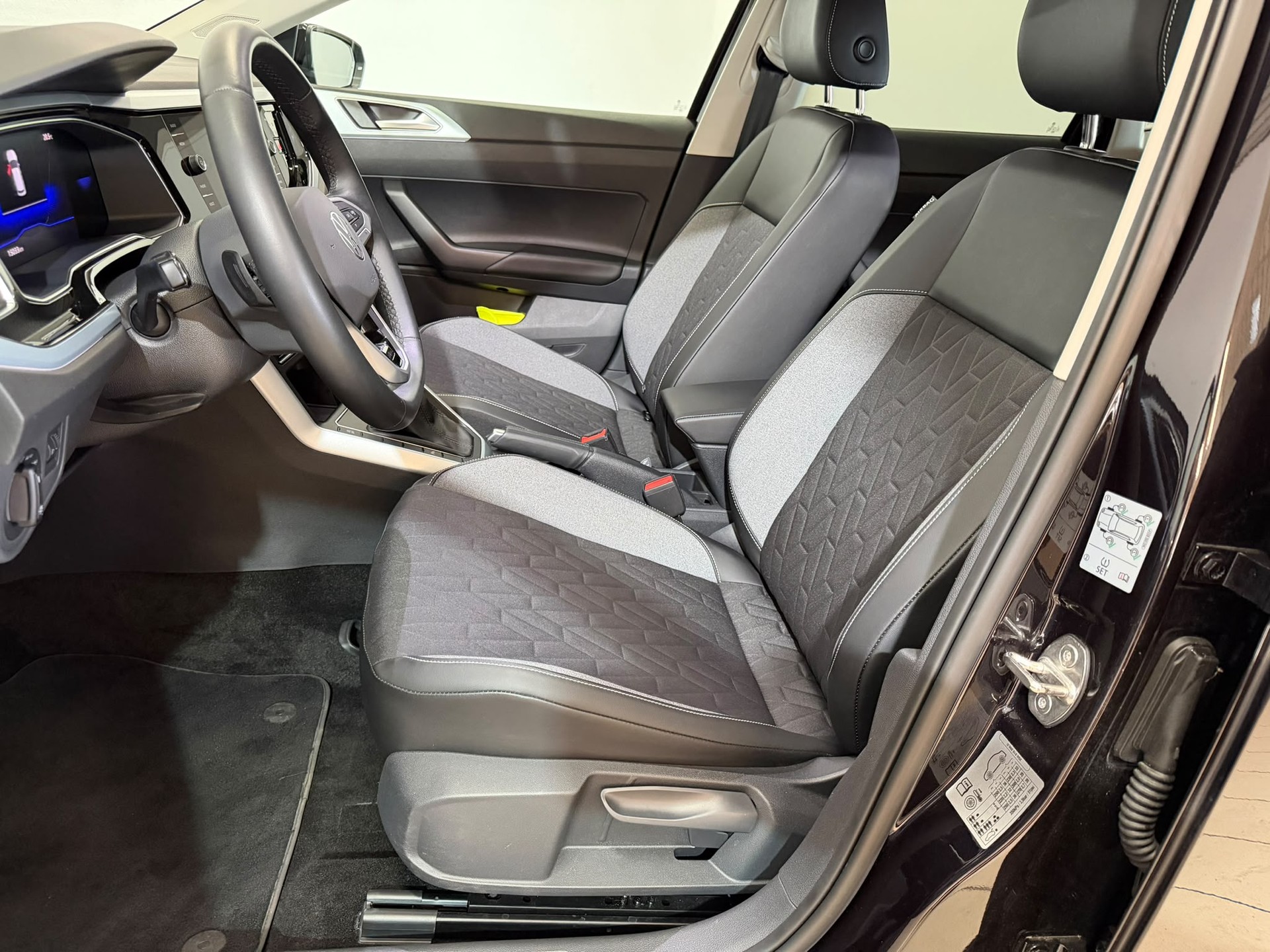 VW Polo 1.0 TSI Life DSG-image-5