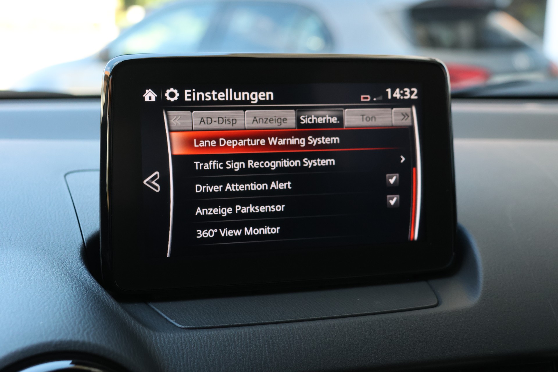 MAZDA CX-3 SKYACTIV-G 121 Revolution FWD Automat (CH)-image-26