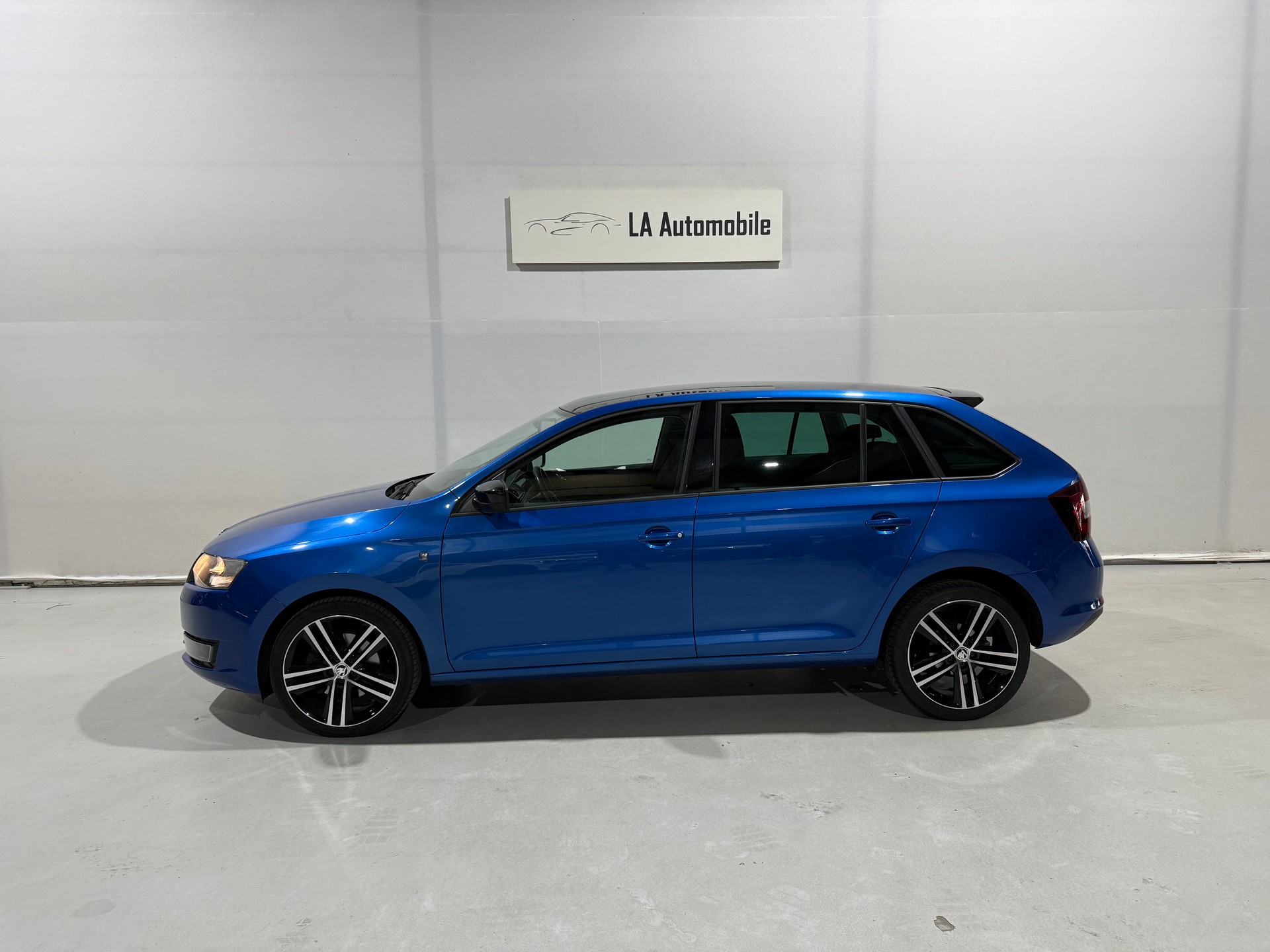 SKODA Rapid Spaceback 1.4 TSI Elegance DSG-image-2