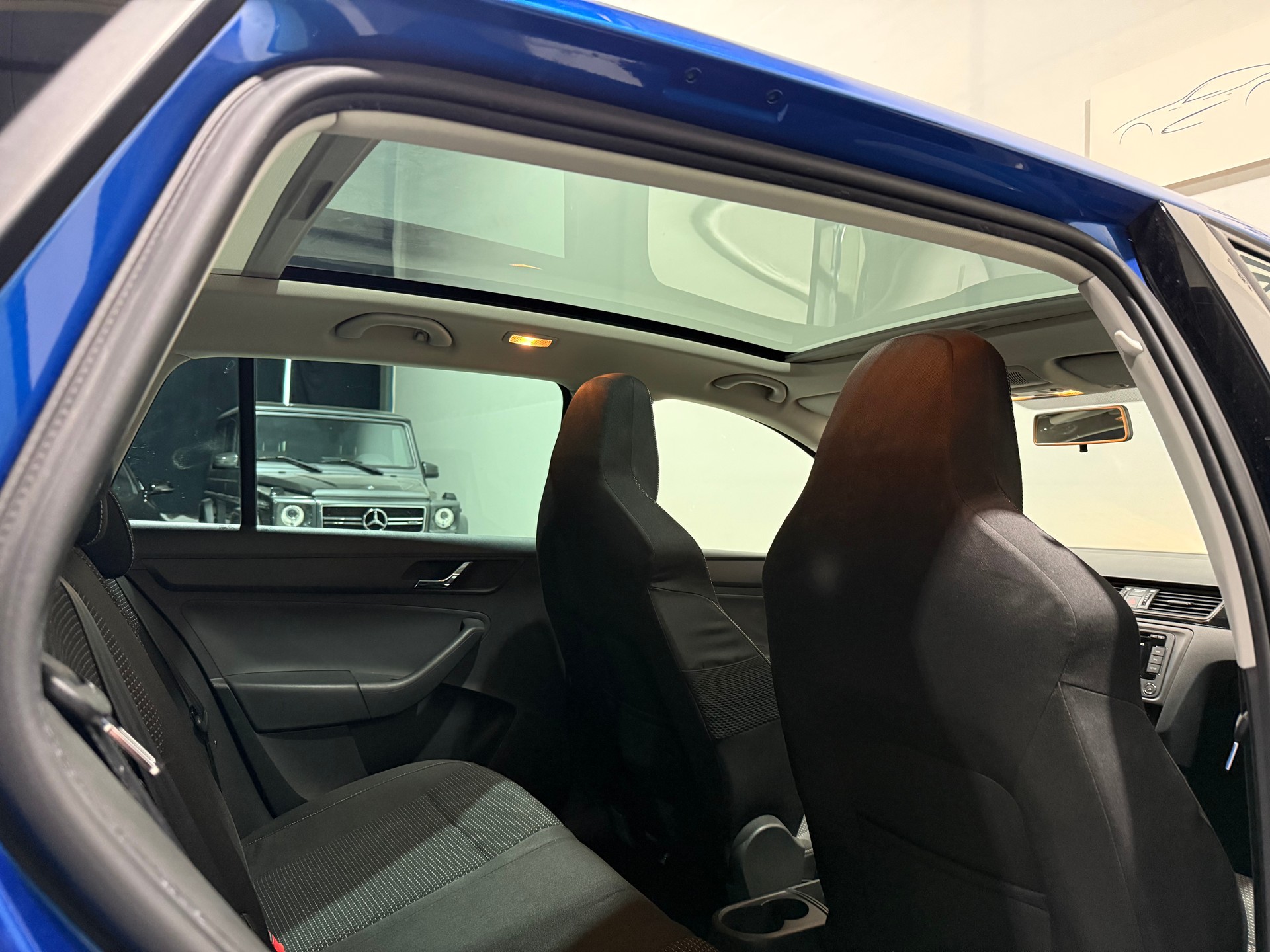 SKODA Rapid Spaceback 1.4 TSI Elegance DSG-image-15