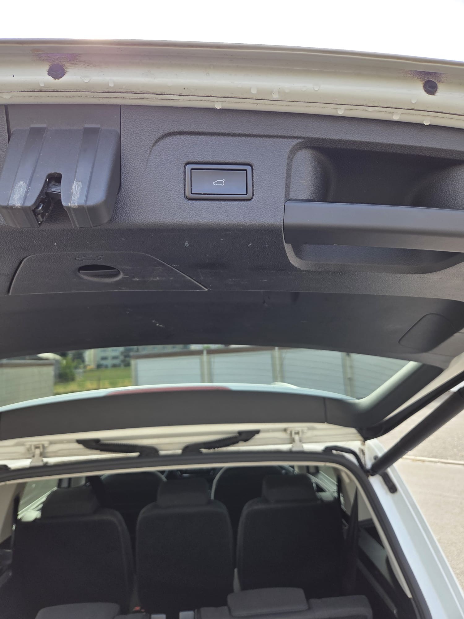 VW 2.0 TDI SCR Sport DSG-image-5