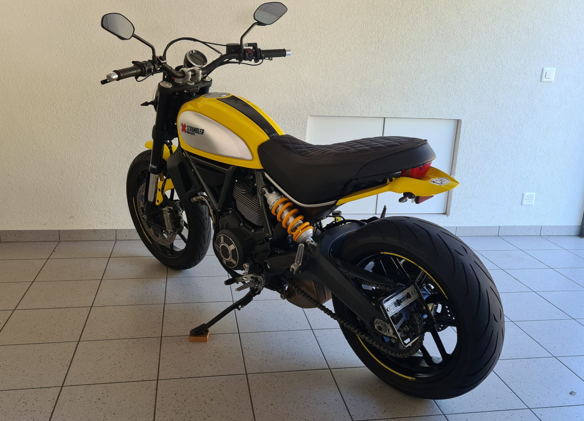 DUCATI Scrambler 803 Icon ABS-showroom-element-3